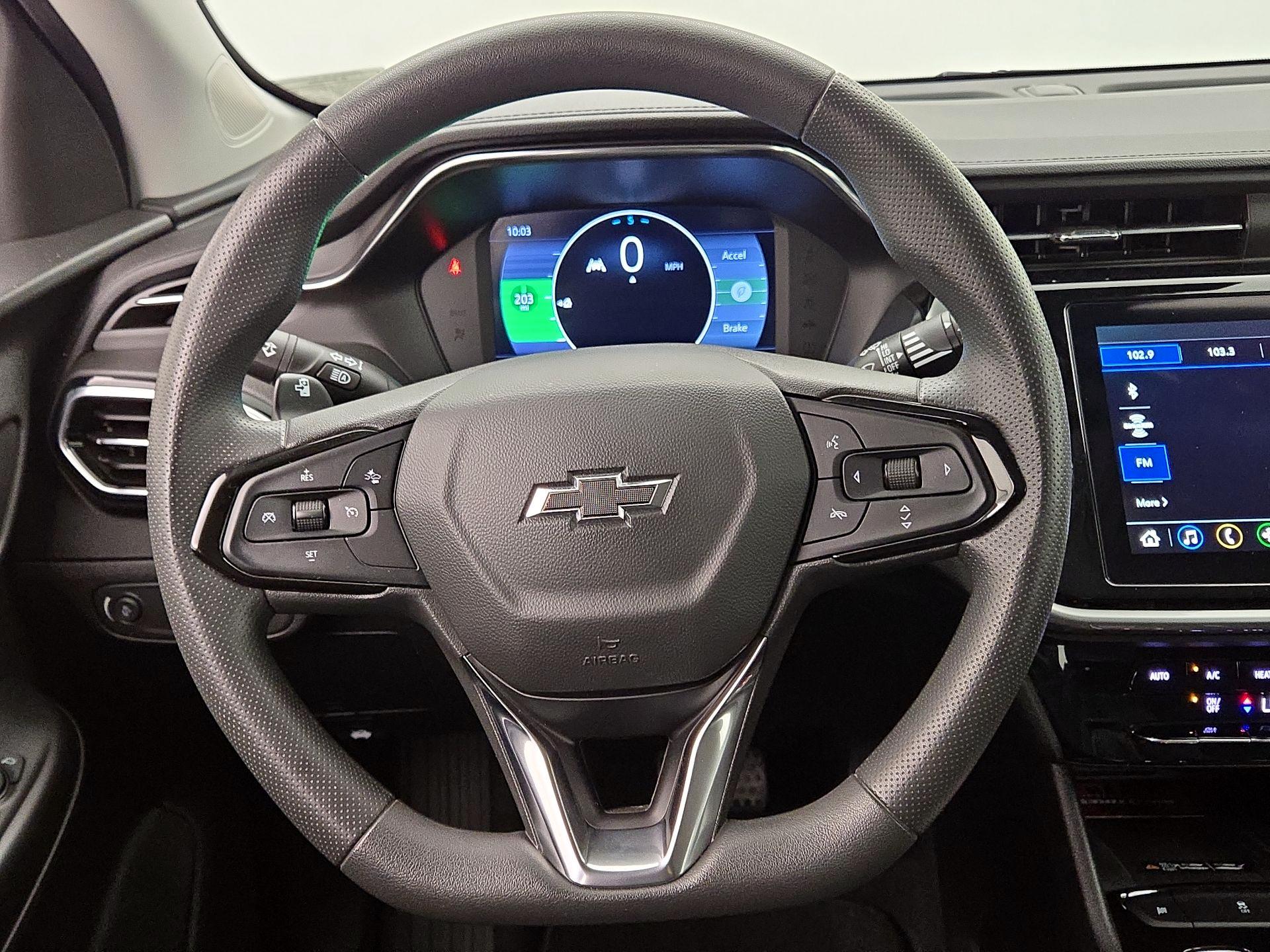 Thumbnail: 2023 Chevrolet Bolt EUV - 10