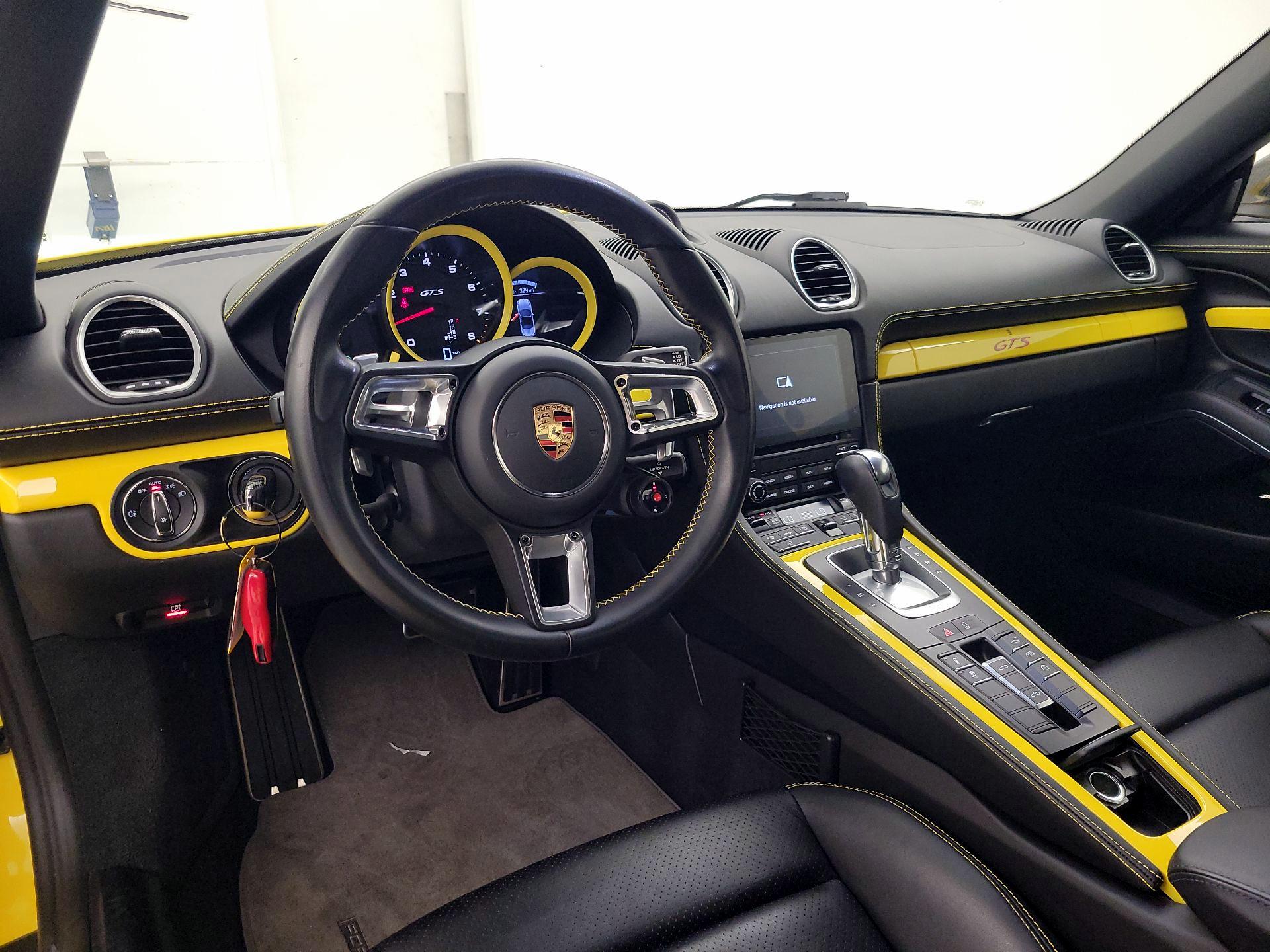 Thumbnail: 2018 Porsche 718 Boxster - 8