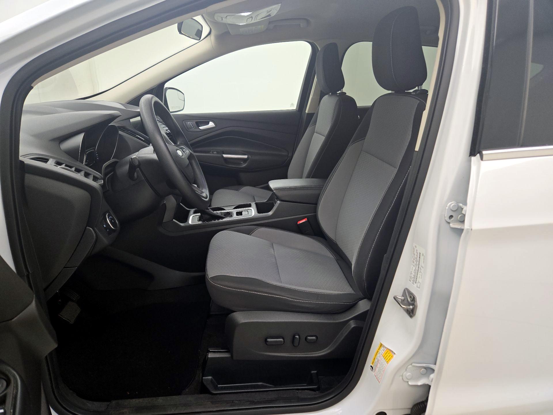 Thumbnail: 2019 Ford Escape - 11