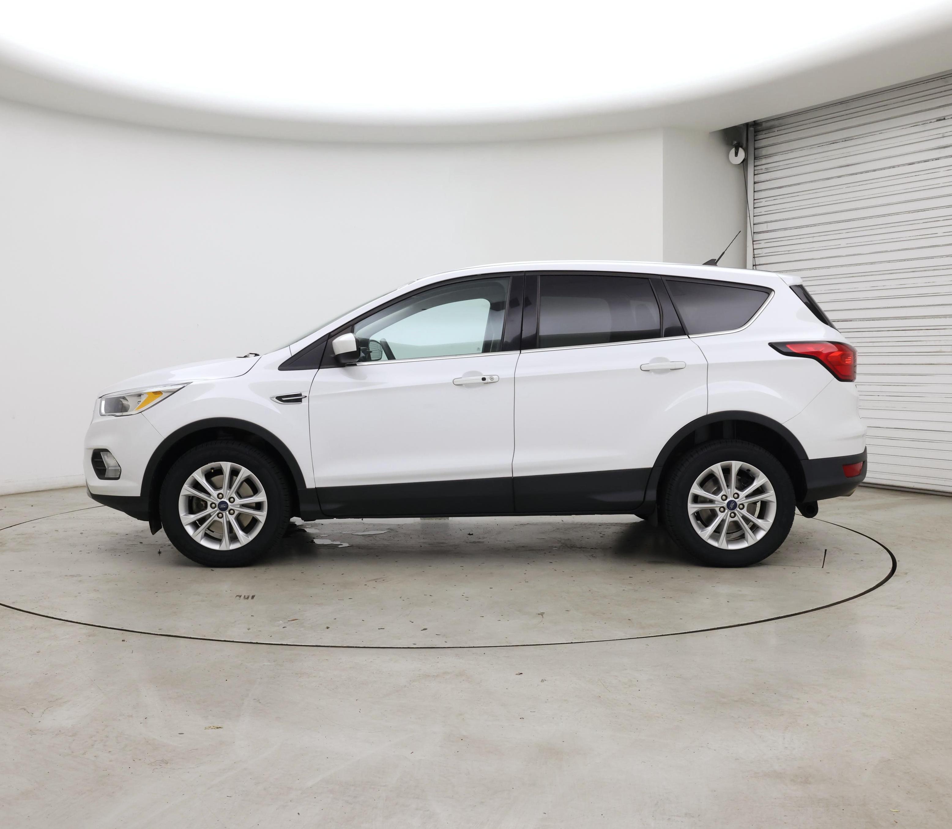 Thumbnail: 2019 Ford Escape - 3