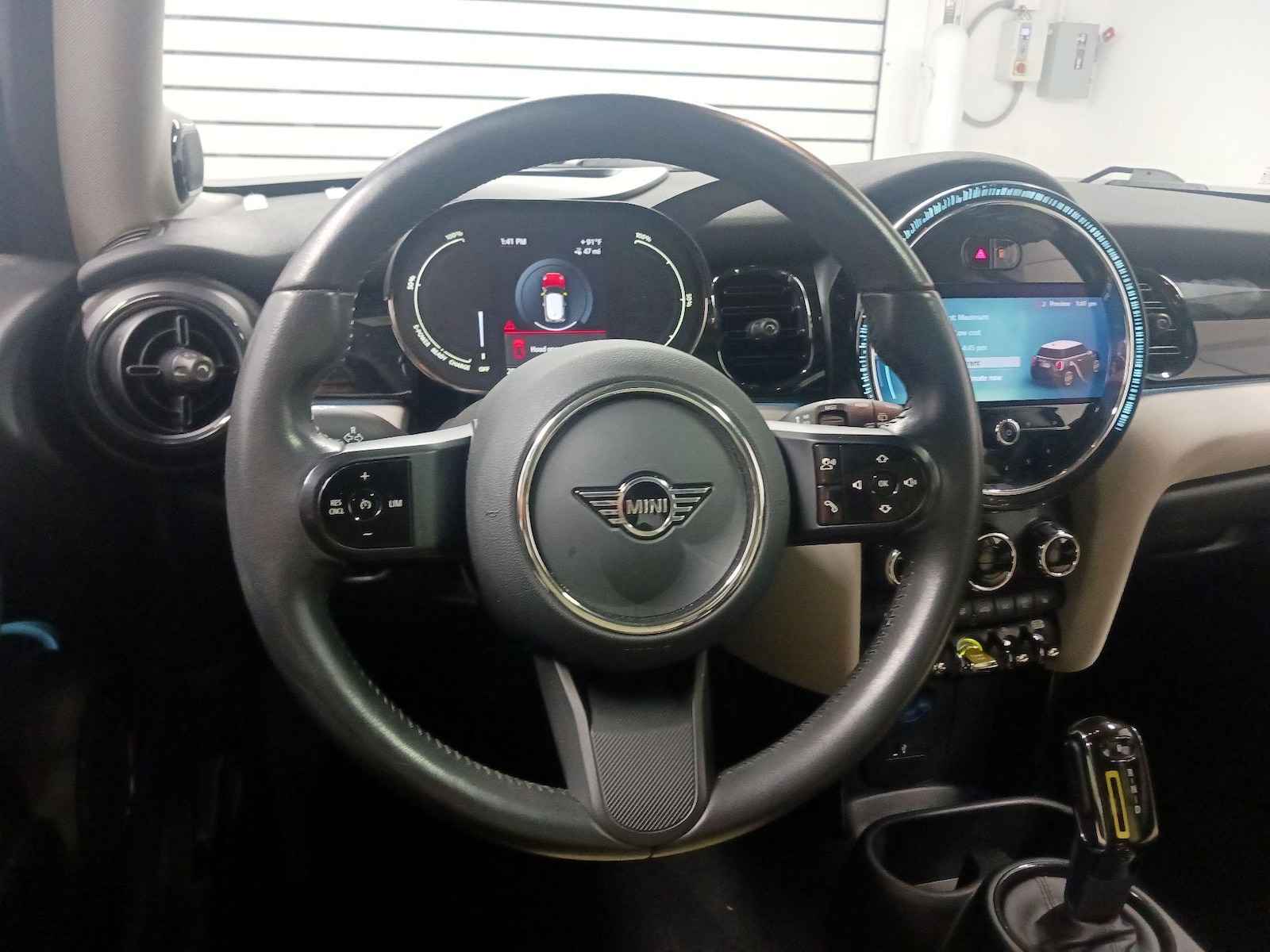 2023 MINI Hardtop 2 Door SE - Photo 11