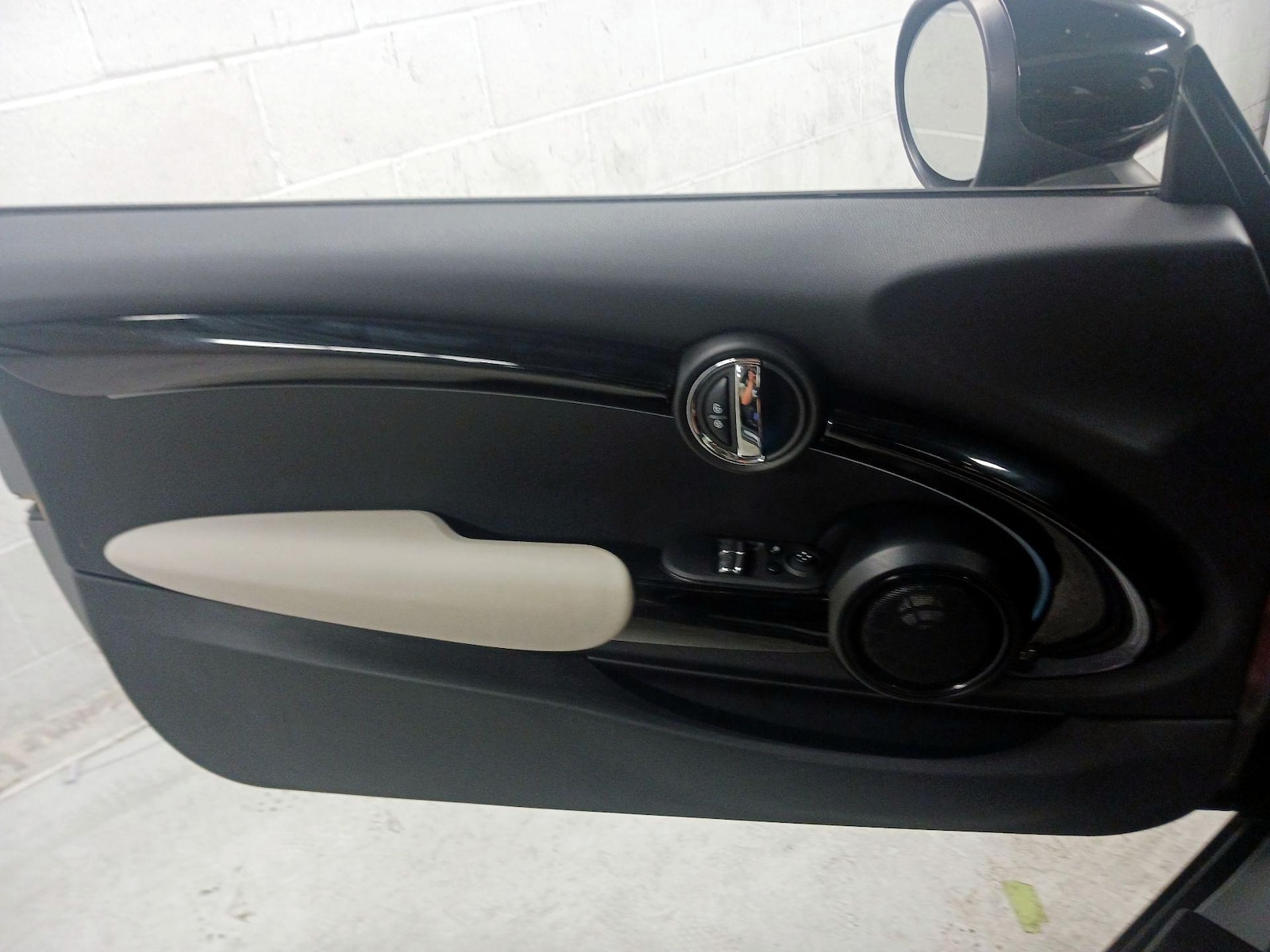 2023 MINI Hardtop 2 Door SE - Photo 13