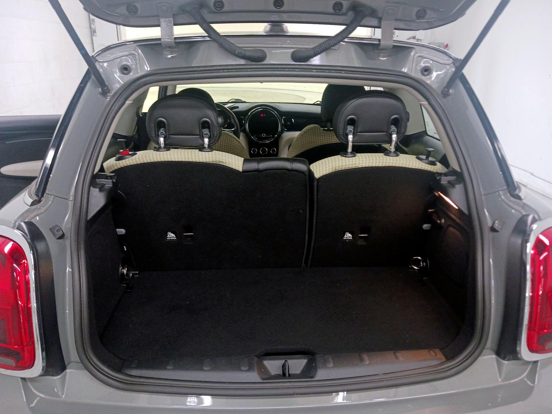 Thumbnail: 2023 MINI Cooper Hardtop - 18