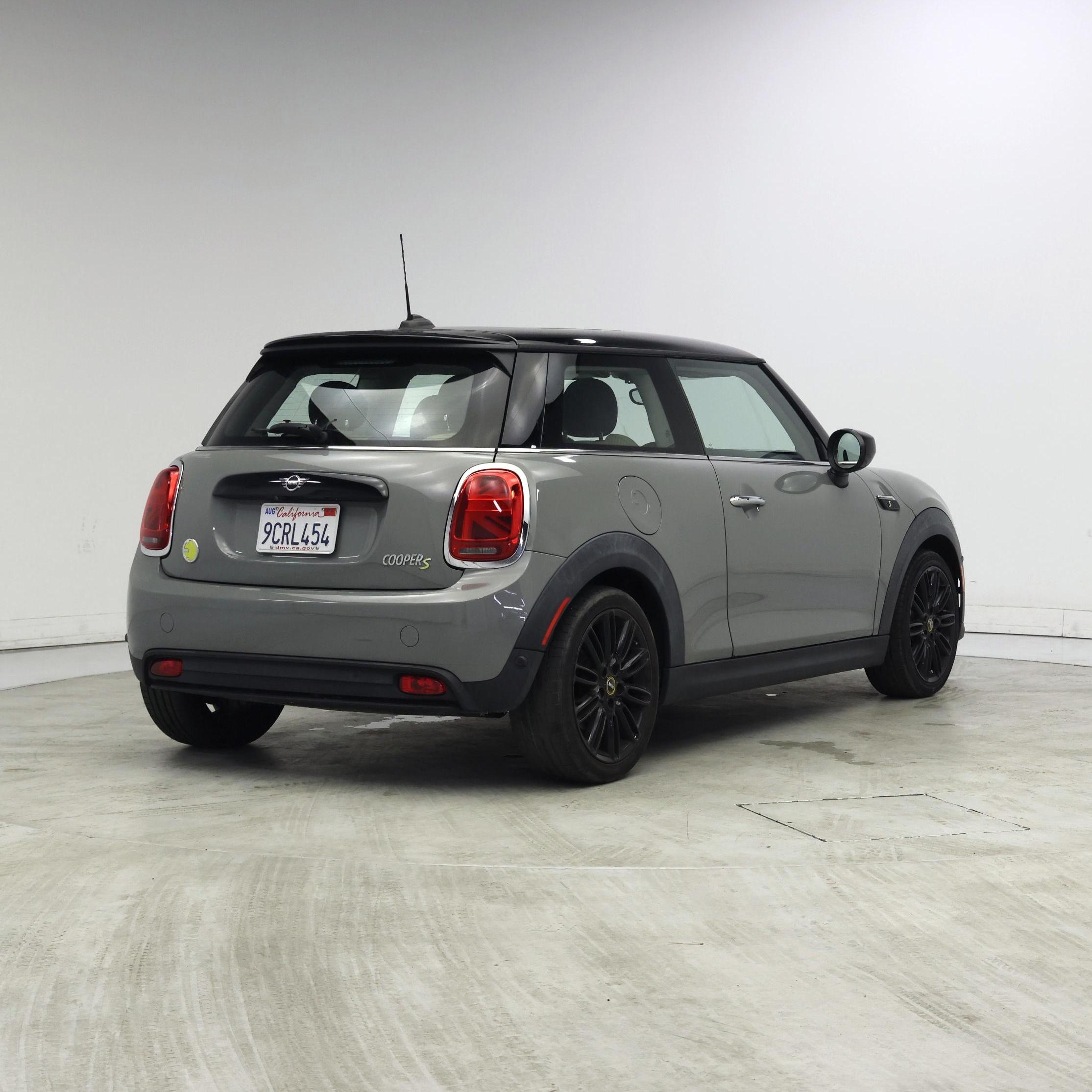 Thumbnail: 2023 MINI Cooper Hardtop - 8