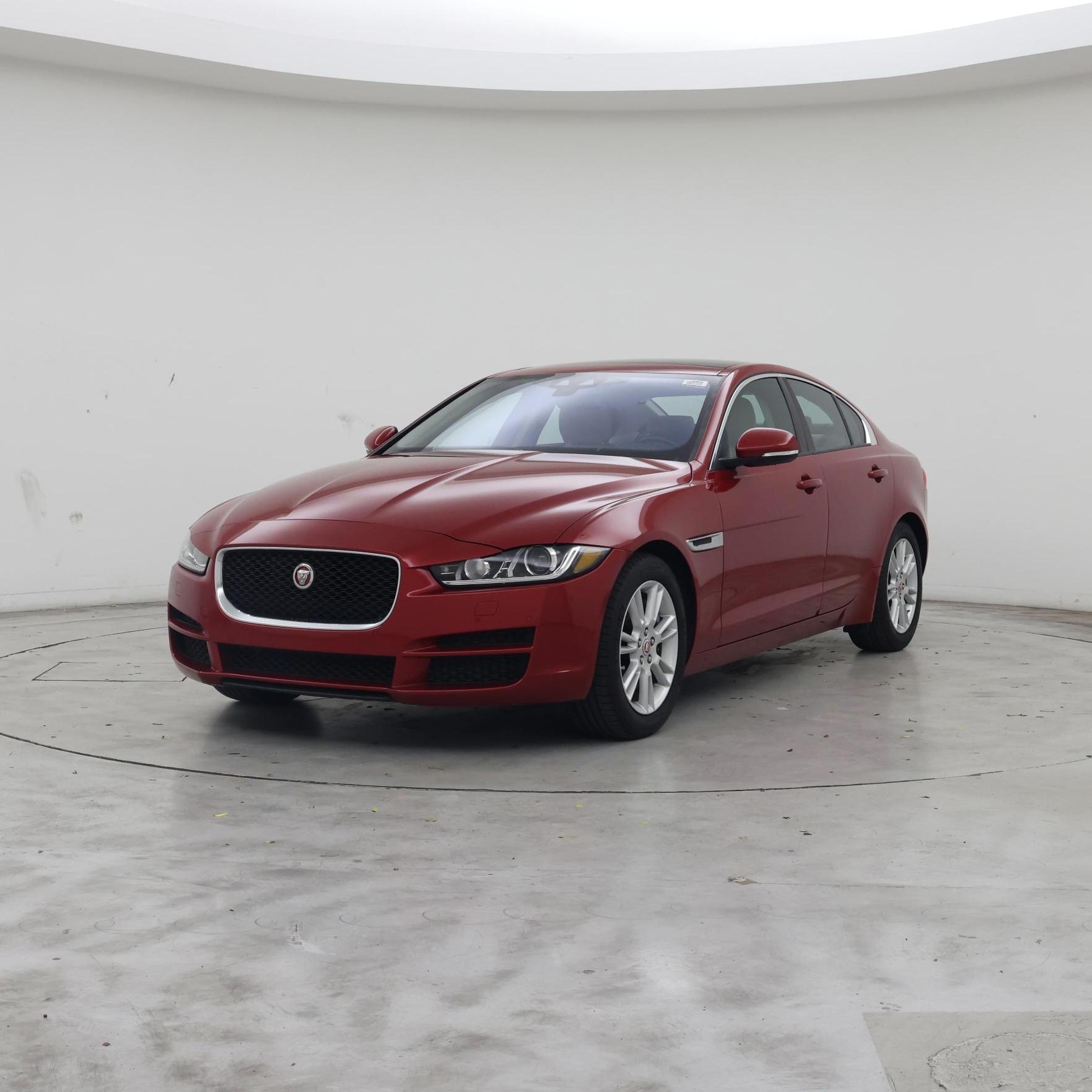 Thumbnail: 2017 Jaguar XE - 4