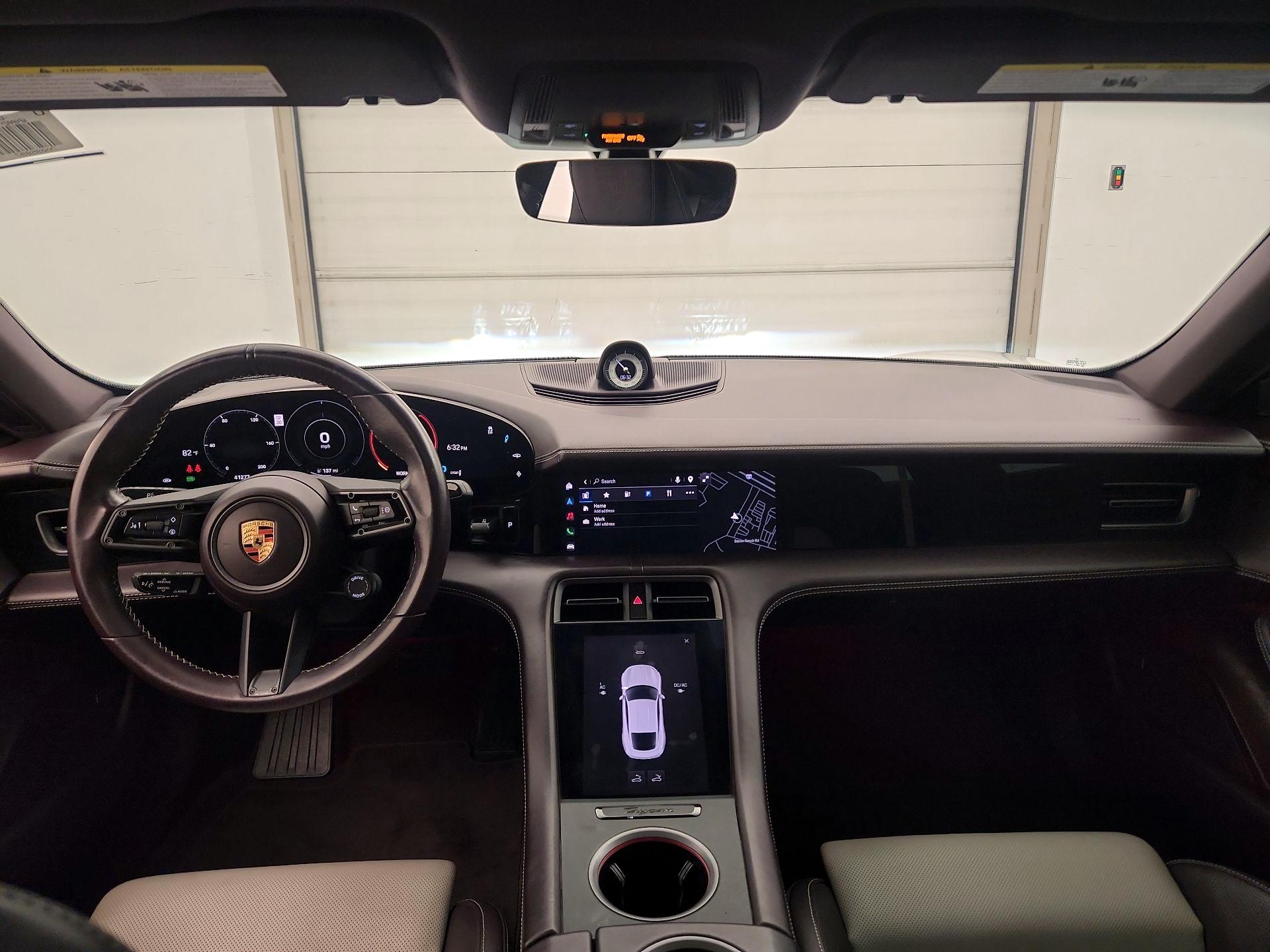 Thumbnail: 2022 Porsche Taycan - 9