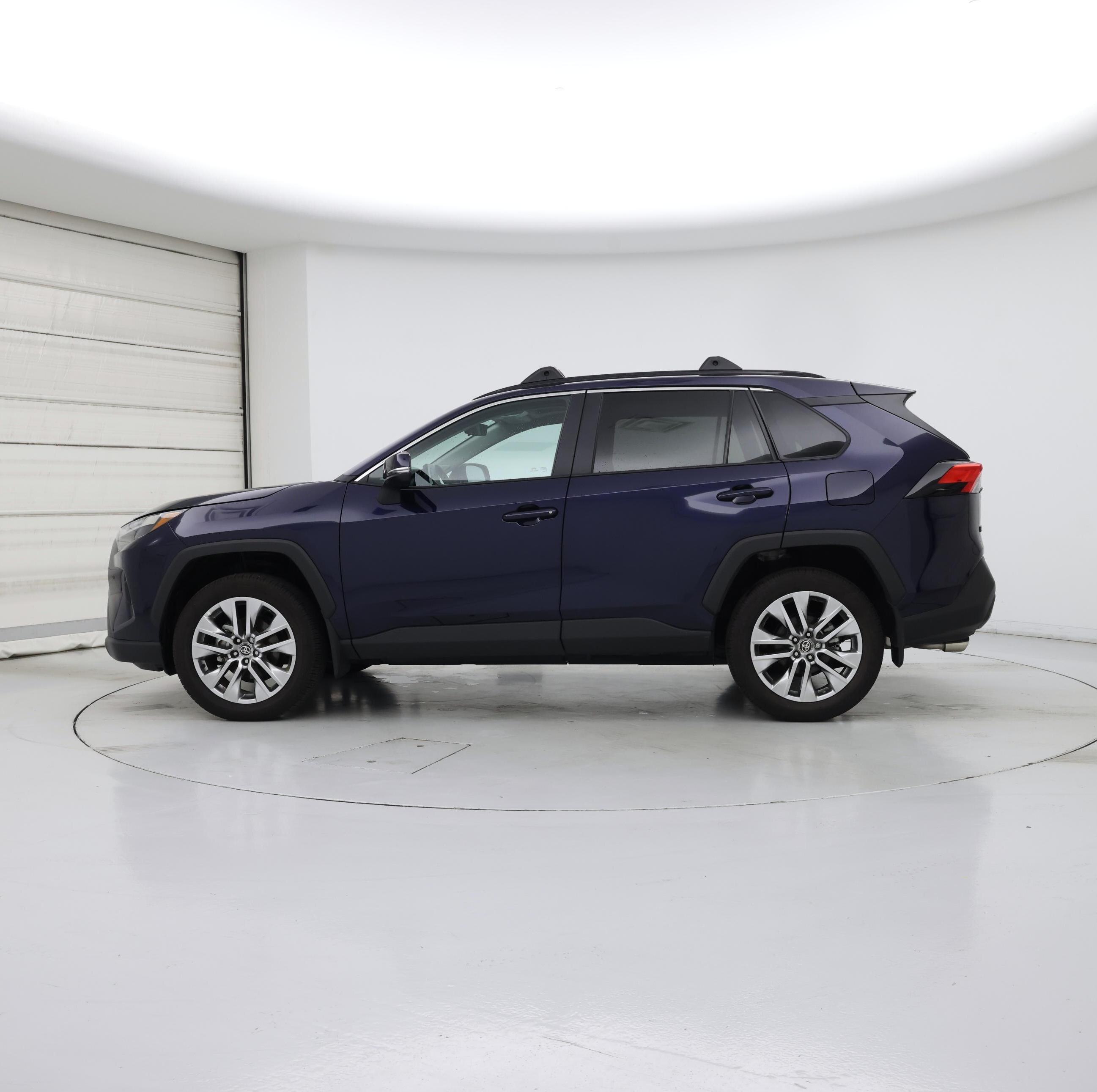 Thumbnail: 2025 Toyota RAV4 - 3