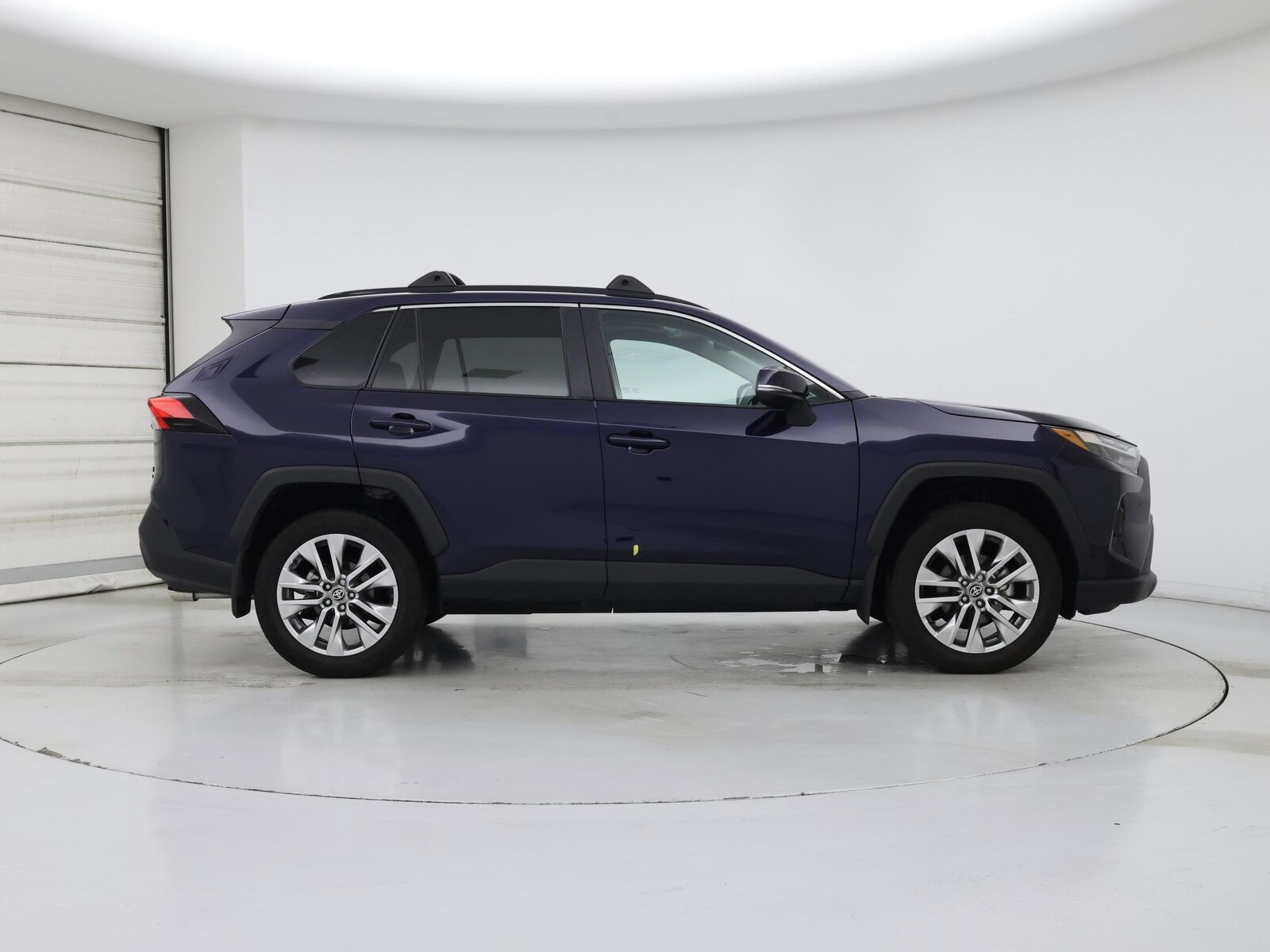2025 Toyota RAV4 XLE Premium - Photo 8