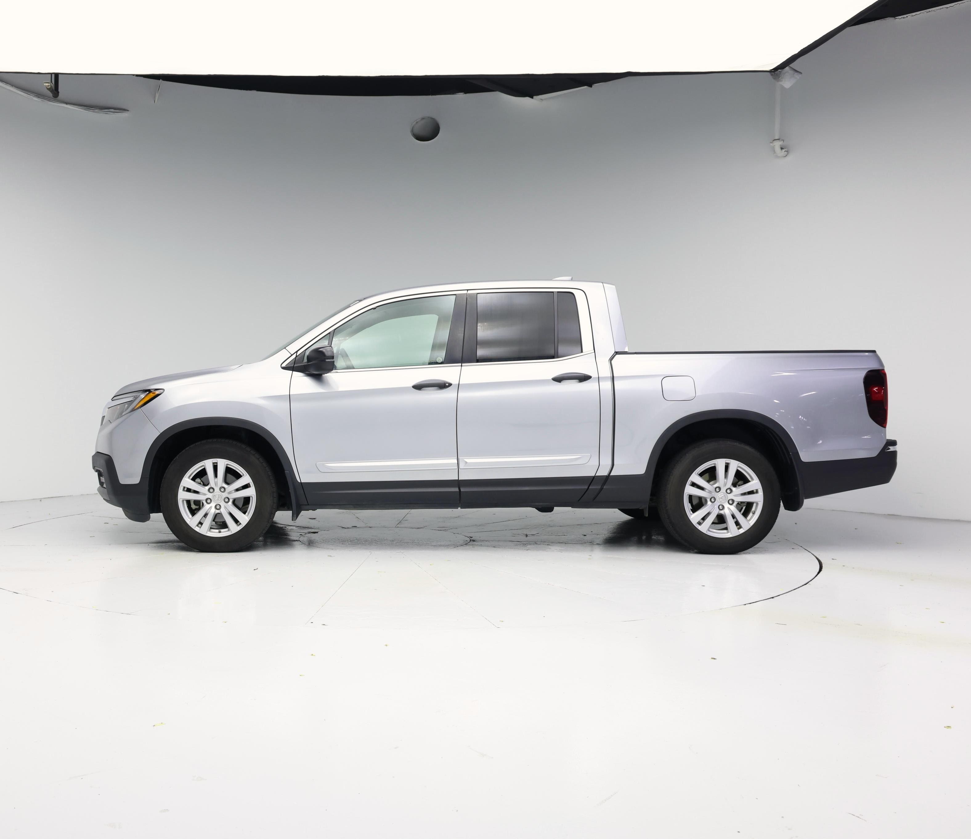 Thumbnail: 2017 Honda Ridgeline - 3