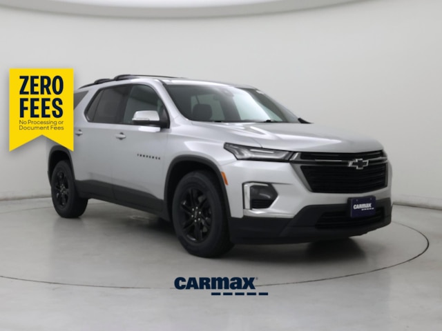 Silver 2022 Chevrolet Traverse SUV / Crossover Four-Wheel Drive Automatic