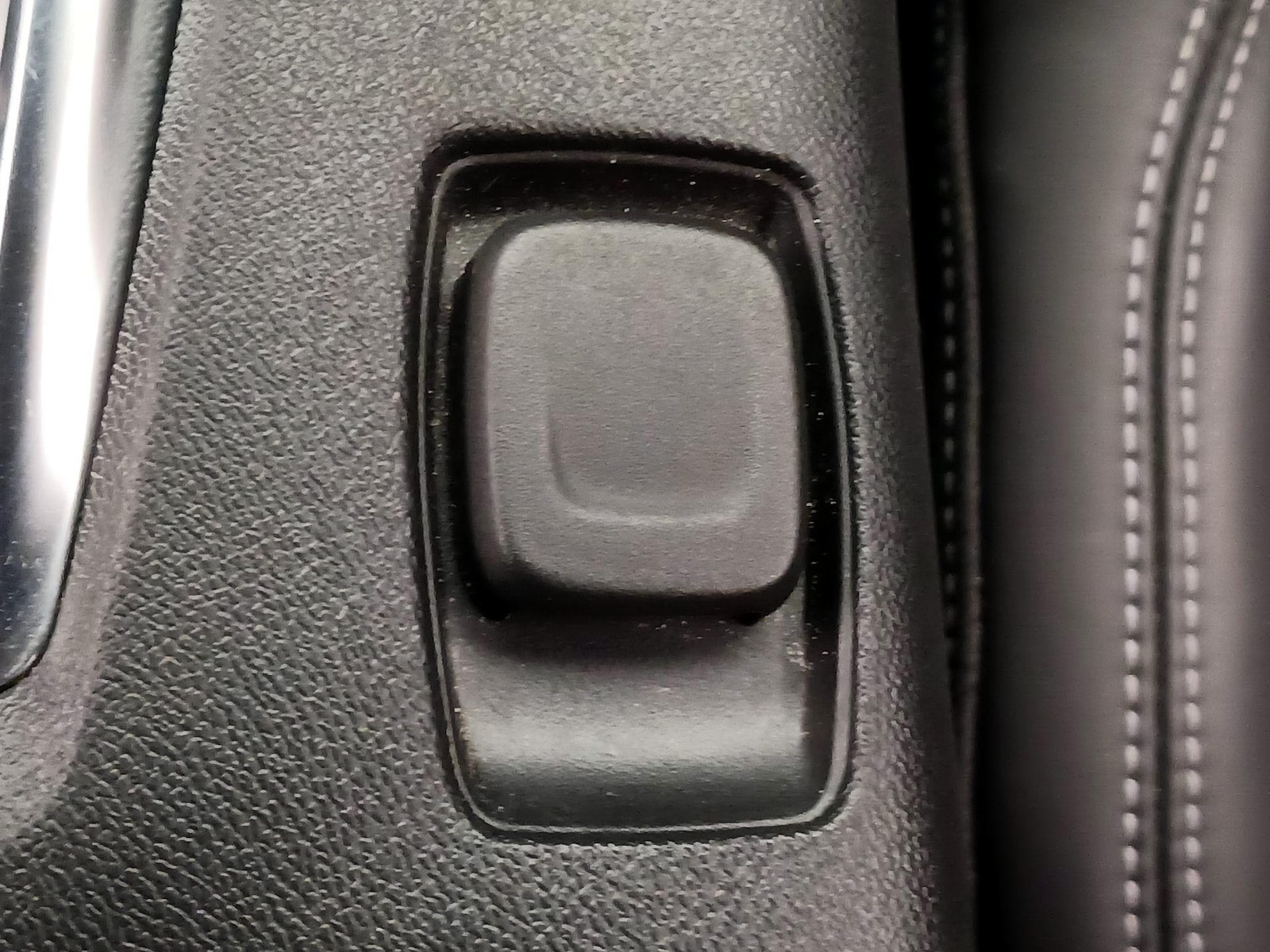 2023 Chevrolet Camaro 2LT - Photo 18