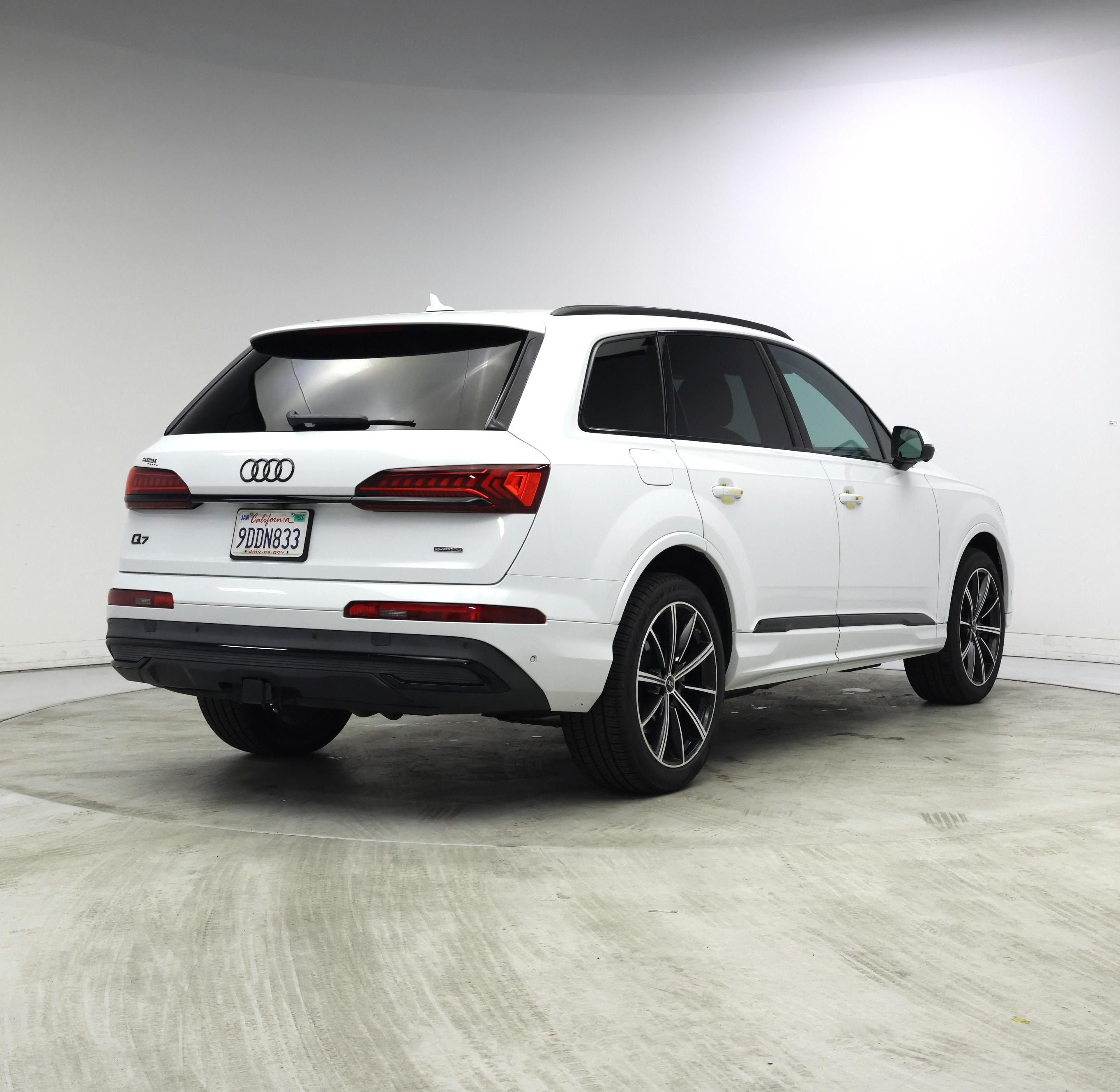 Thumbnail: 2023 Audi Q7 - 8
