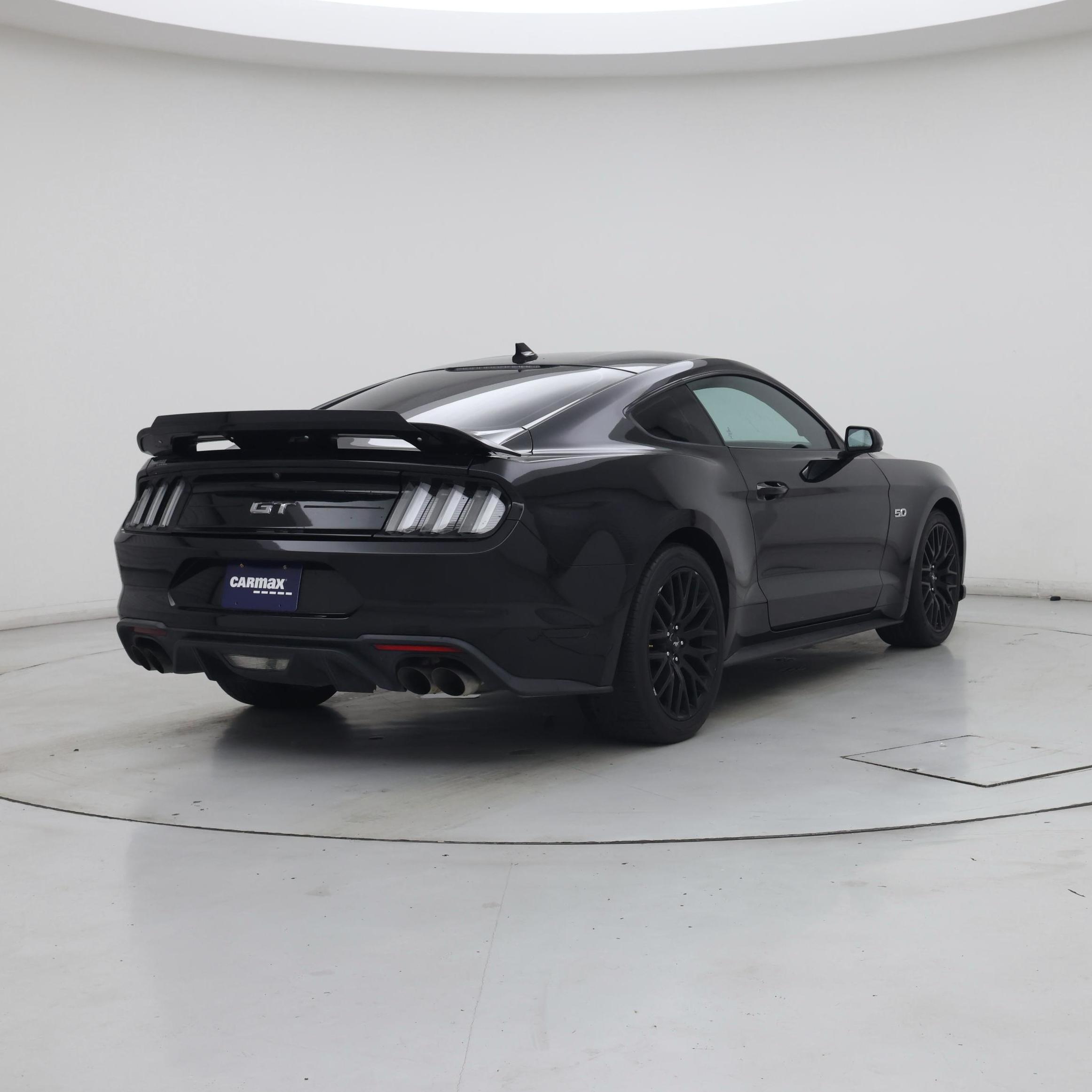 Thumbnail: 2022 Ford Mustang - 8