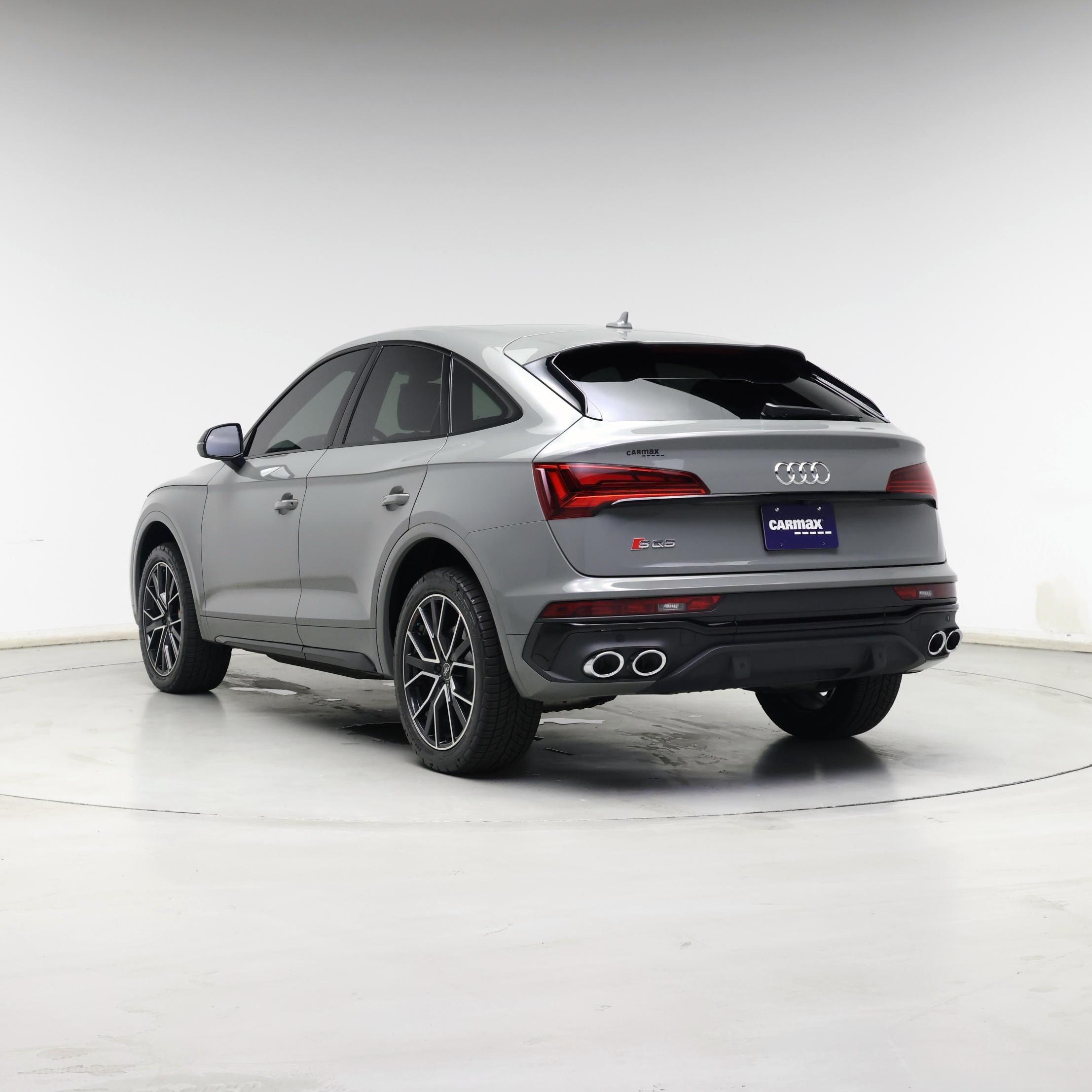 Thumbnail: 2022 Audi SQ5 - 2