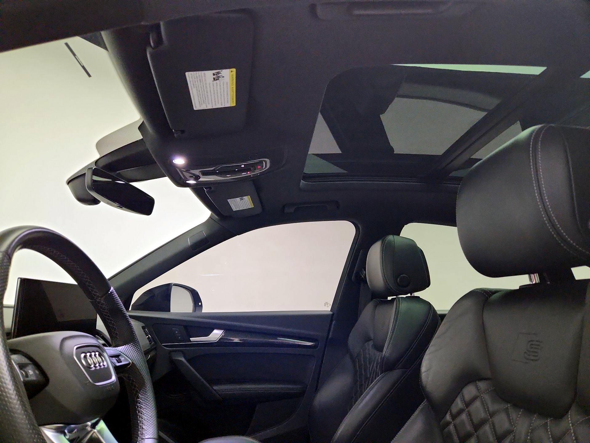 Thumbnail: 2022 Audi SQ5 - 19