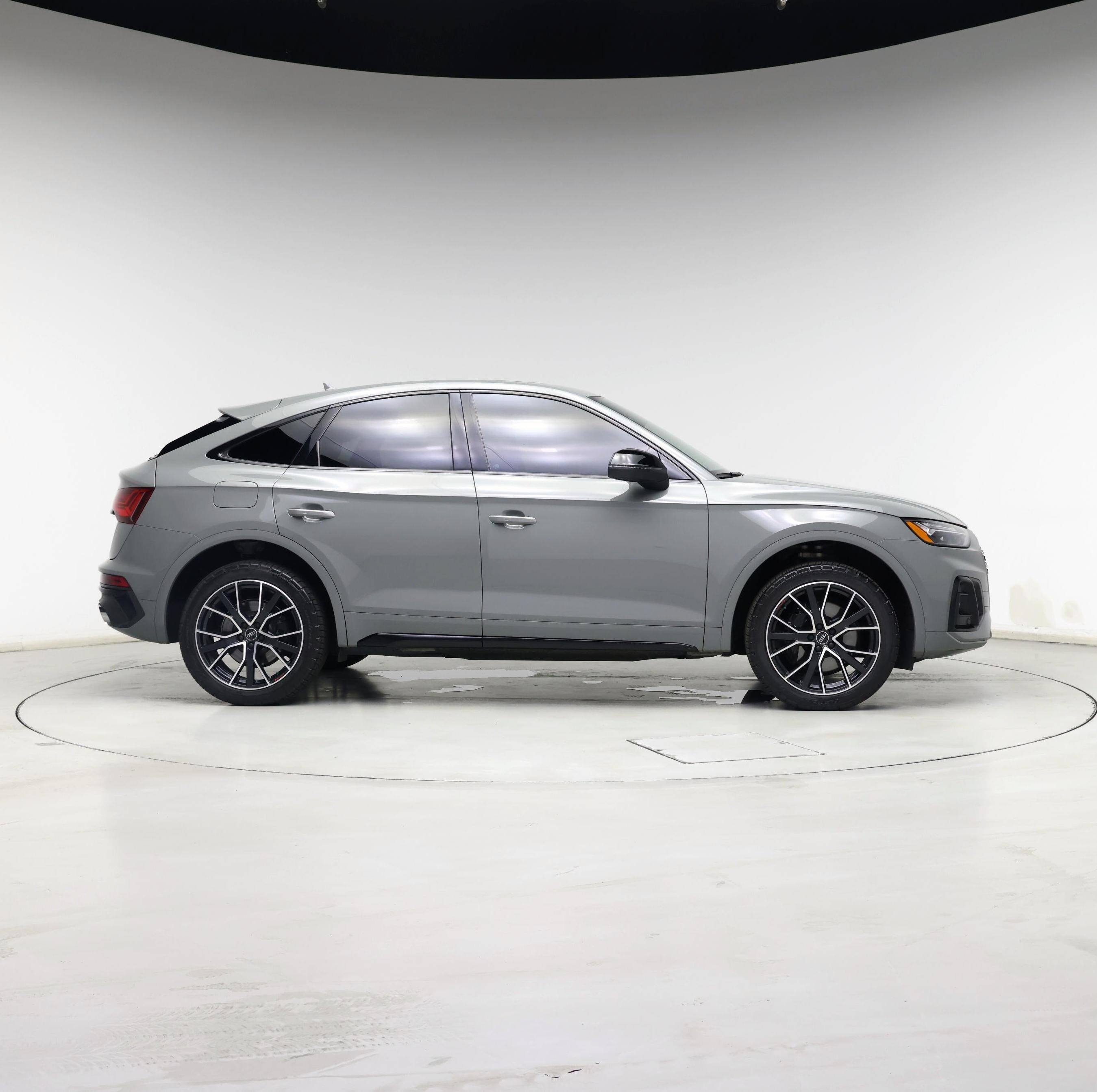 Thumbnail: 2022 Audi SQ5 - 7