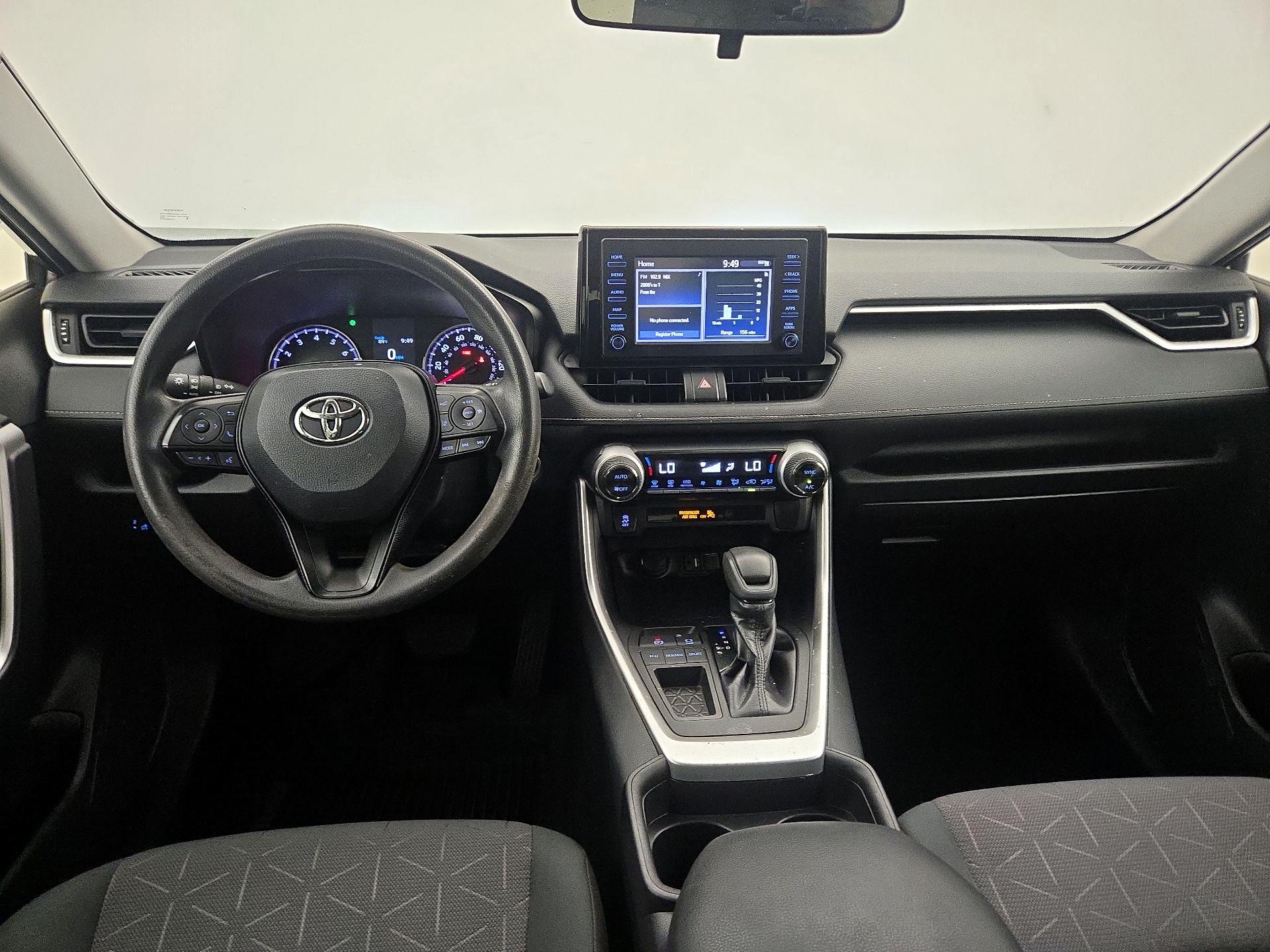 Thumbnail: 2019 Toyota RAV4 - 9