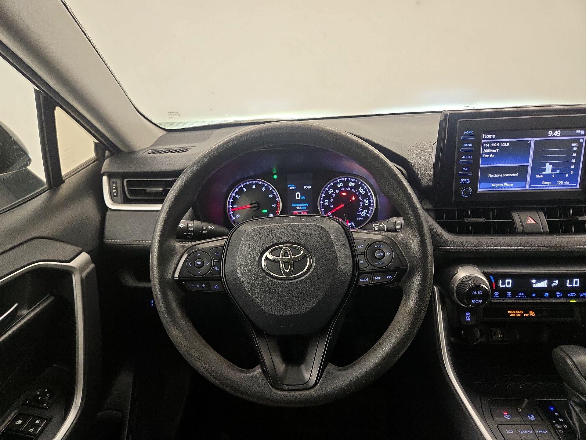 Thumbnail: 2019 Toyota RAV4 - 10