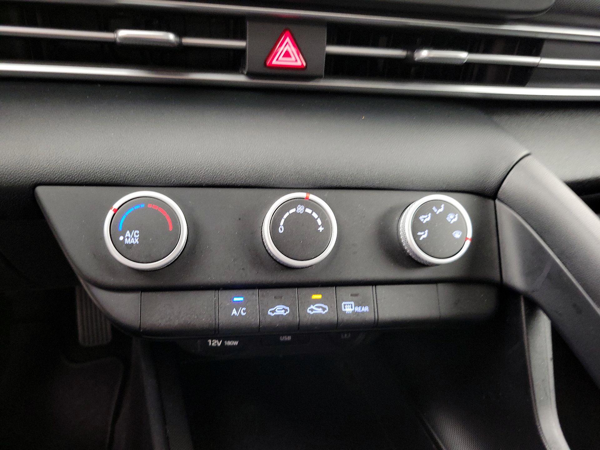 Thumbnail: 2021 Hyundai Elantra - 16