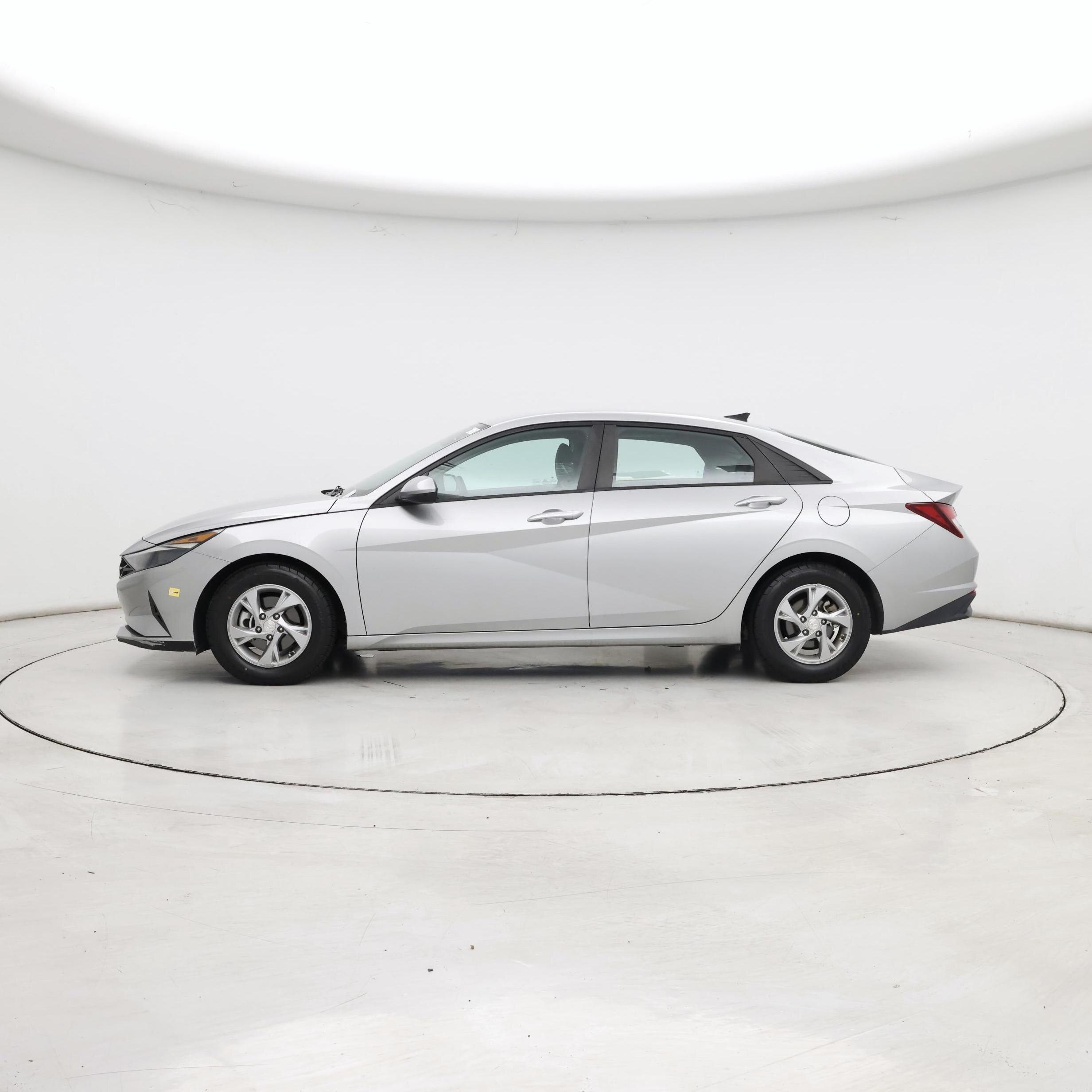 Thumbnail: 2021 Hyundai Elantra - 3