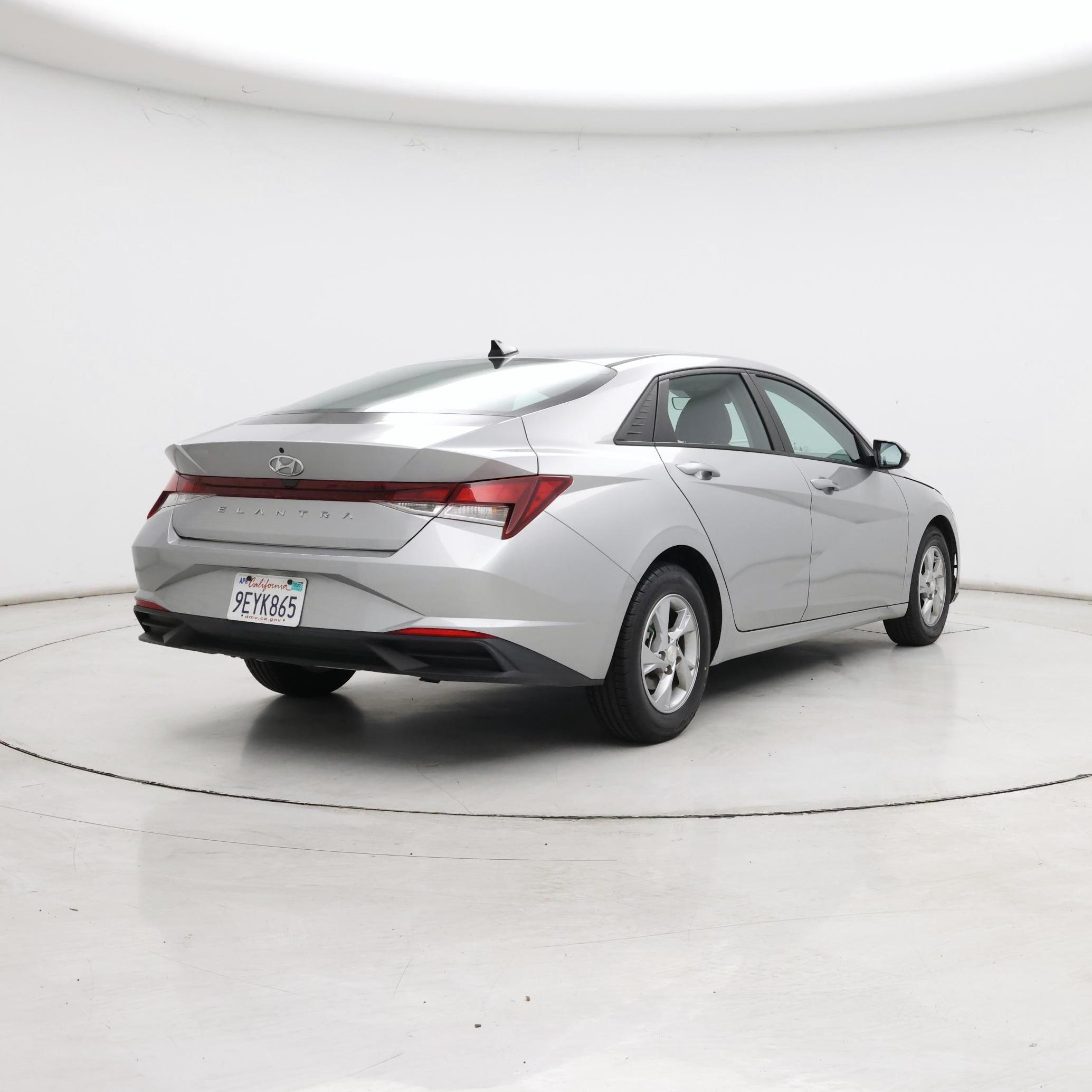 Thumbnail: 2021 Hyundai Elantra - 8