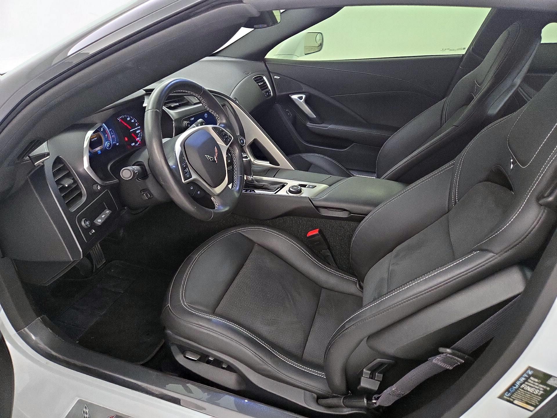 Thumbnail: 2015 Chevrolet Corvette - 11