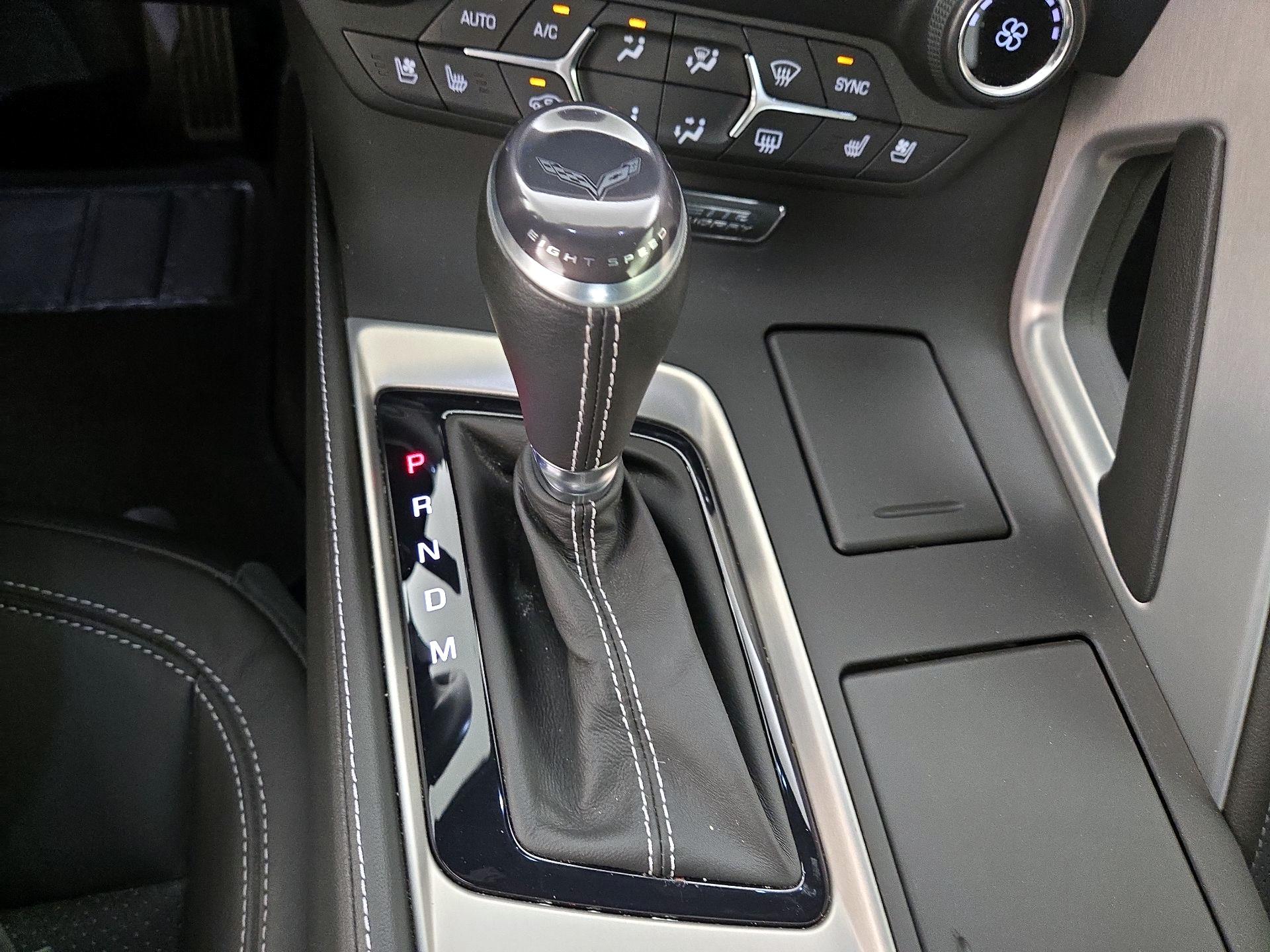 Thumbnail: 2015 Chevrolet Corvette - 18