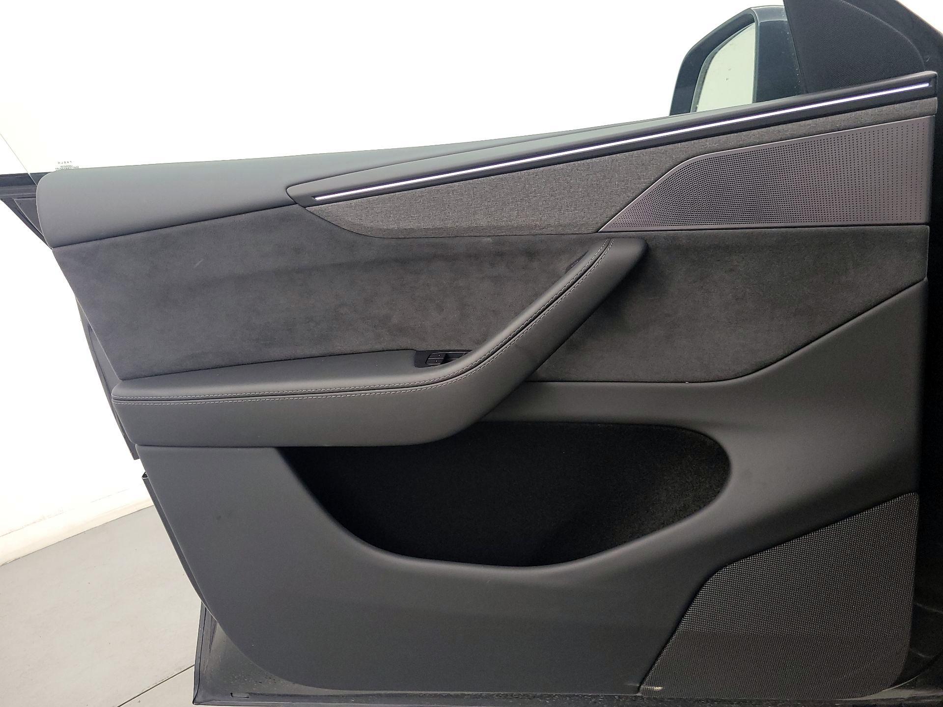 Thumbnail: 2026 Tesla Model Y - 12