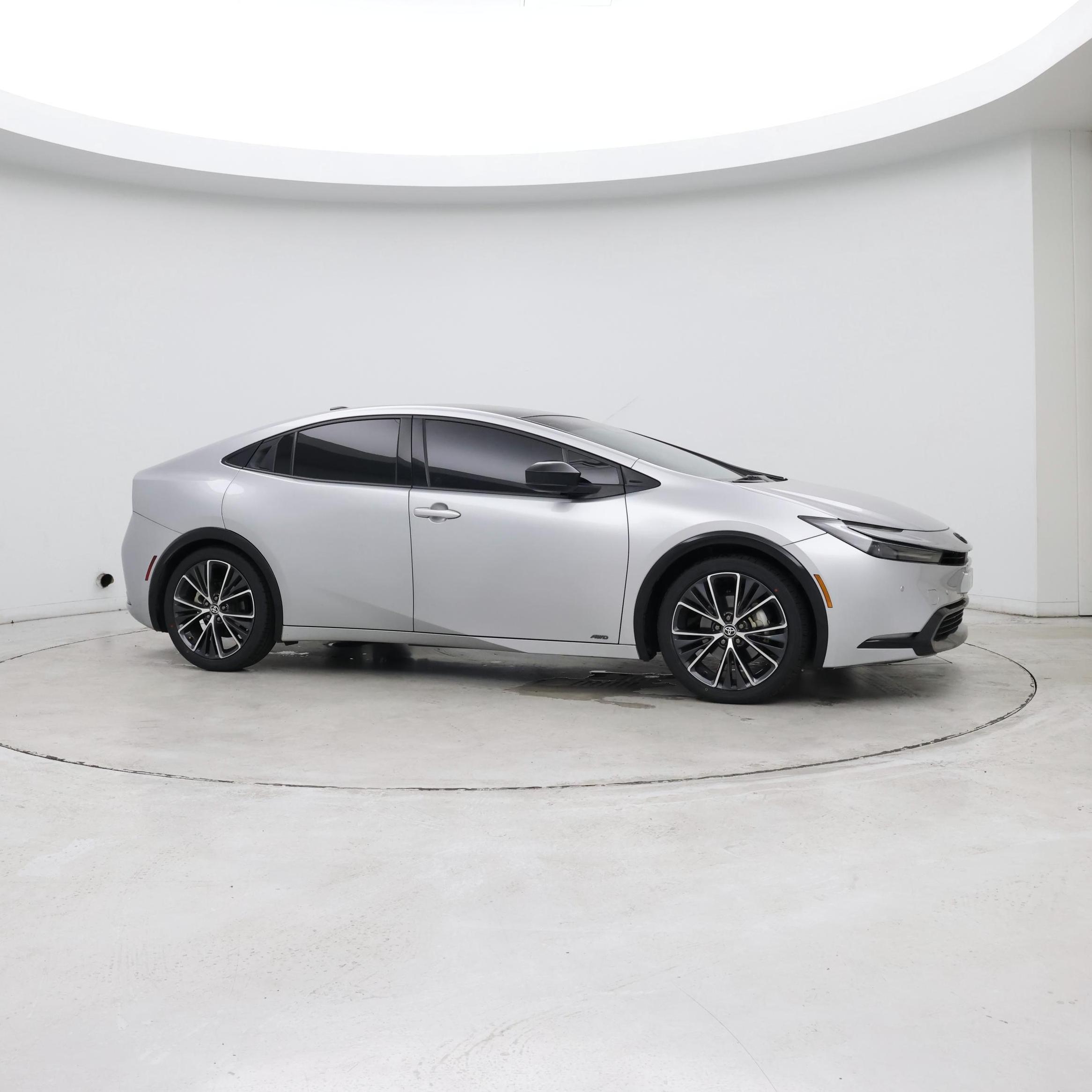 Thumbnail: 2023 Toyota Prius - 7