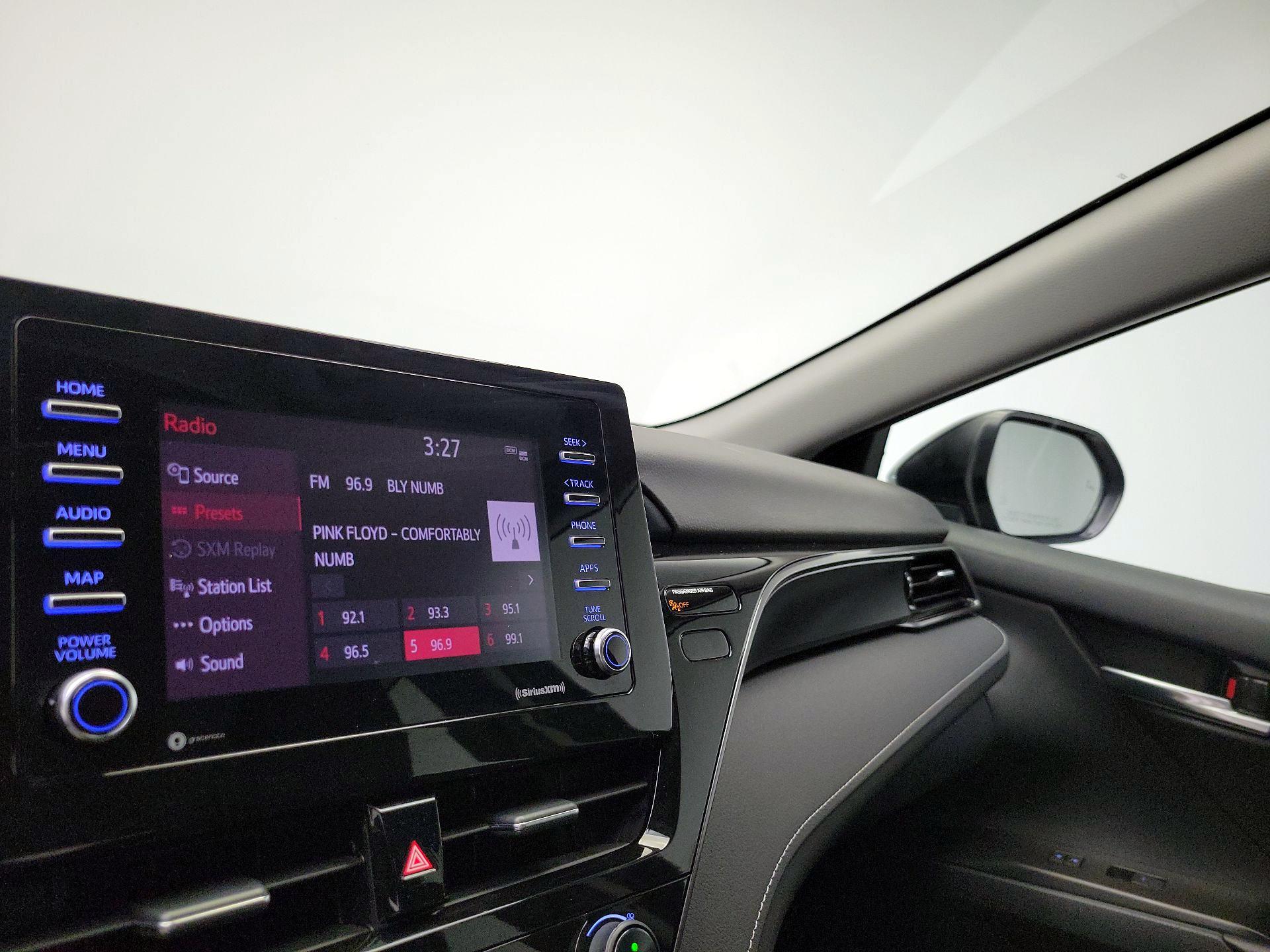 Thumbnail: 2021 Toyota Camry - 15