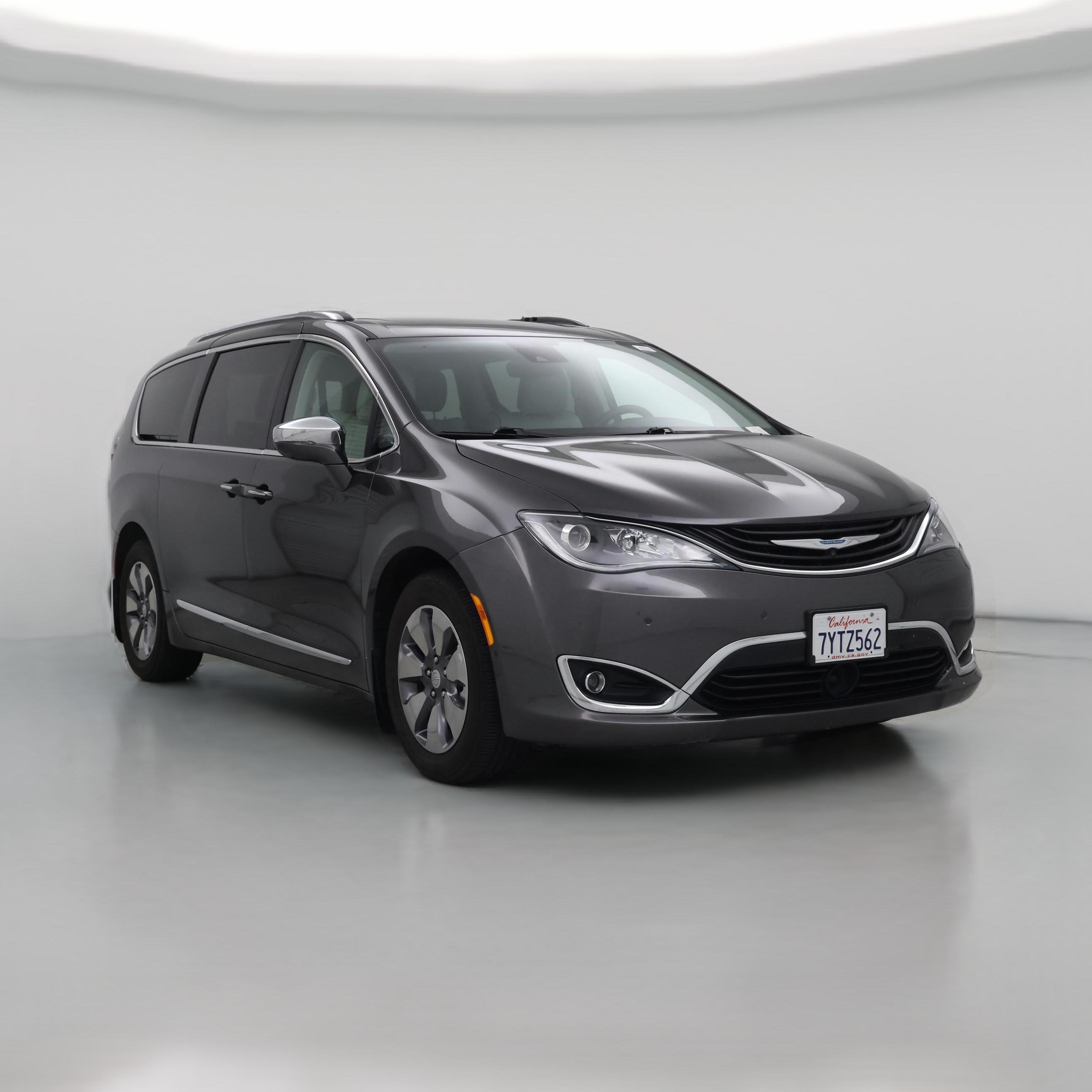 Thumbnail: 2017 Chrysler Pacifica - 1
