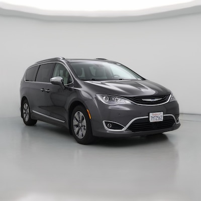 2017 Chrysler Pacifica Hybrid Platinum