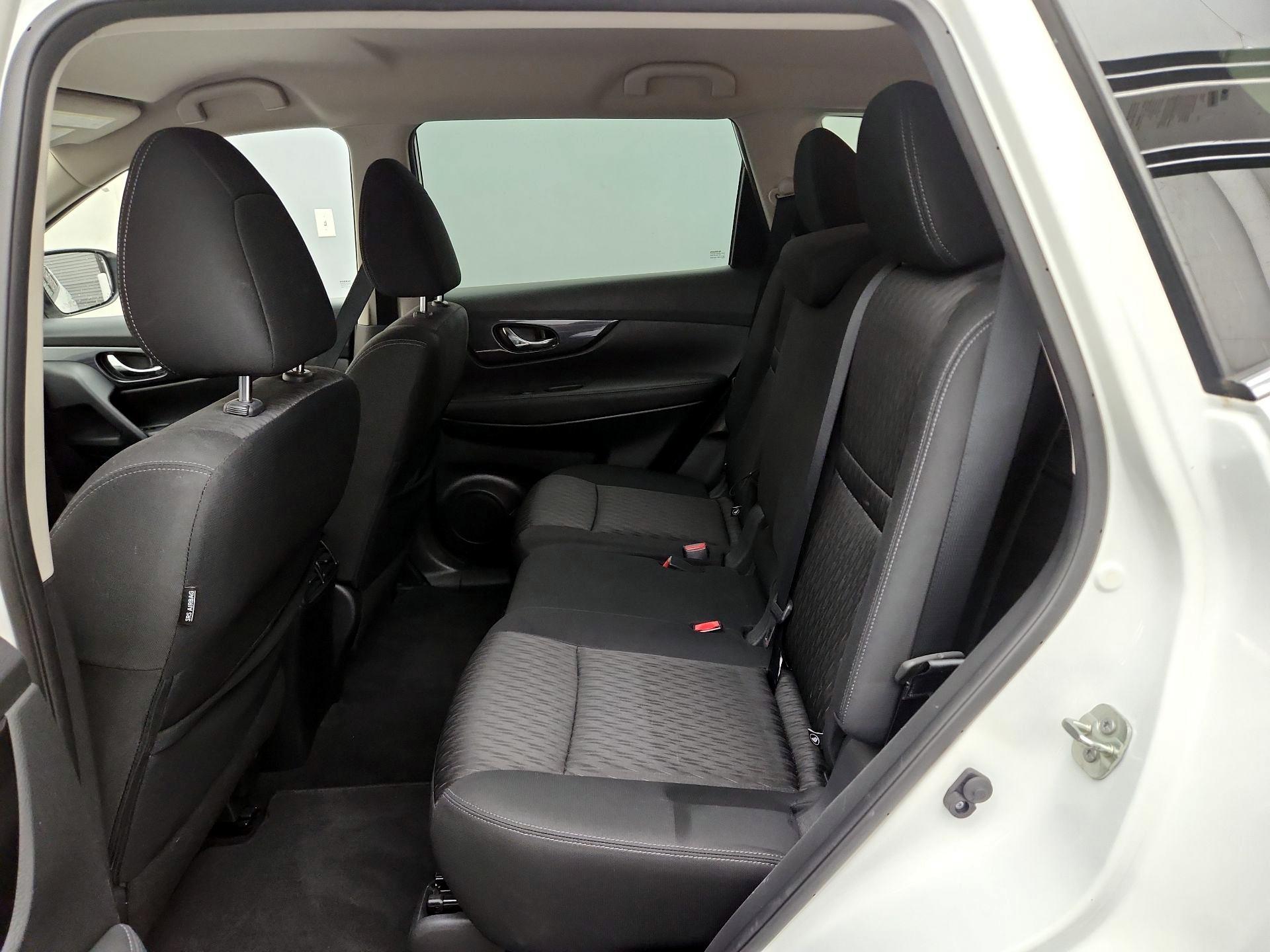Thumbnail: 2020 Nissan Rogue - 19