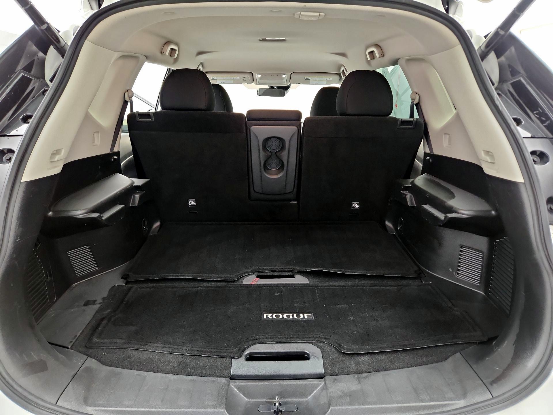 Thumbnail: 2020 Nissan Rogue - 20