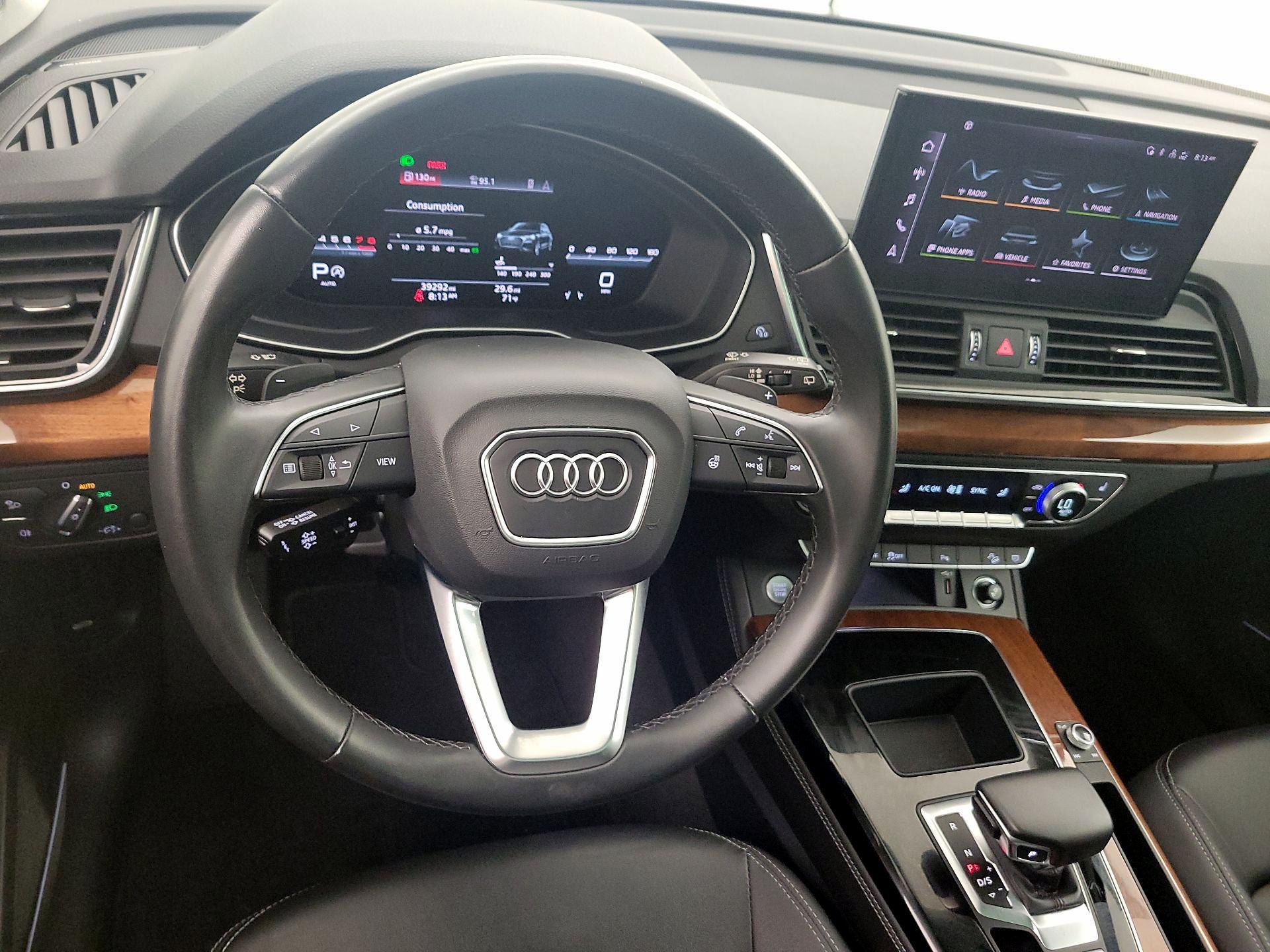 Thumbnail: 2022 Audi Q5 - 10