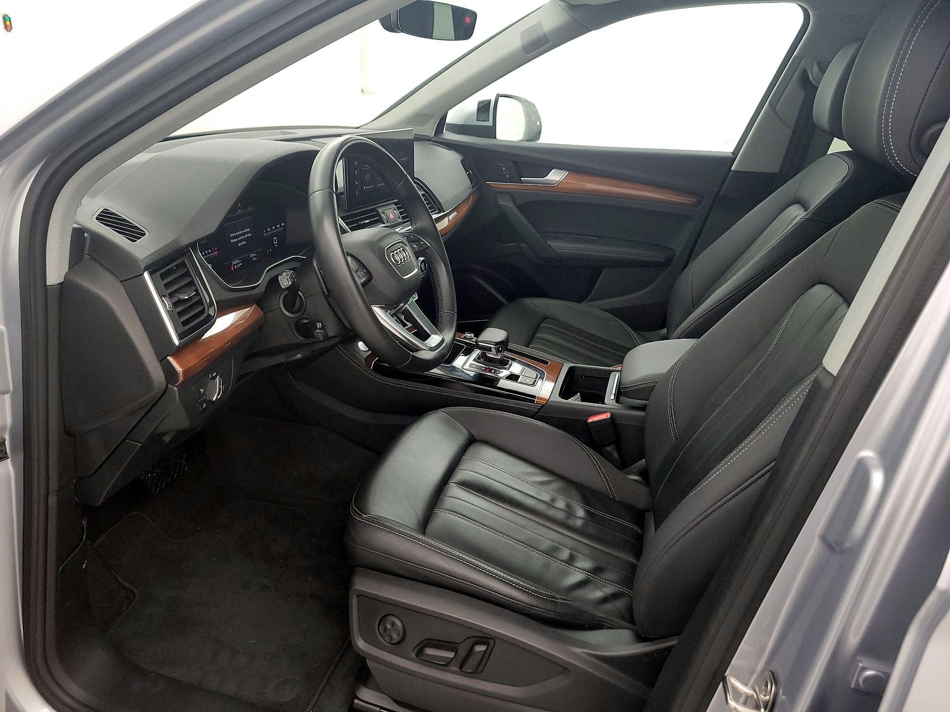 Thumbnail: 2022 Audi Q5 - 11