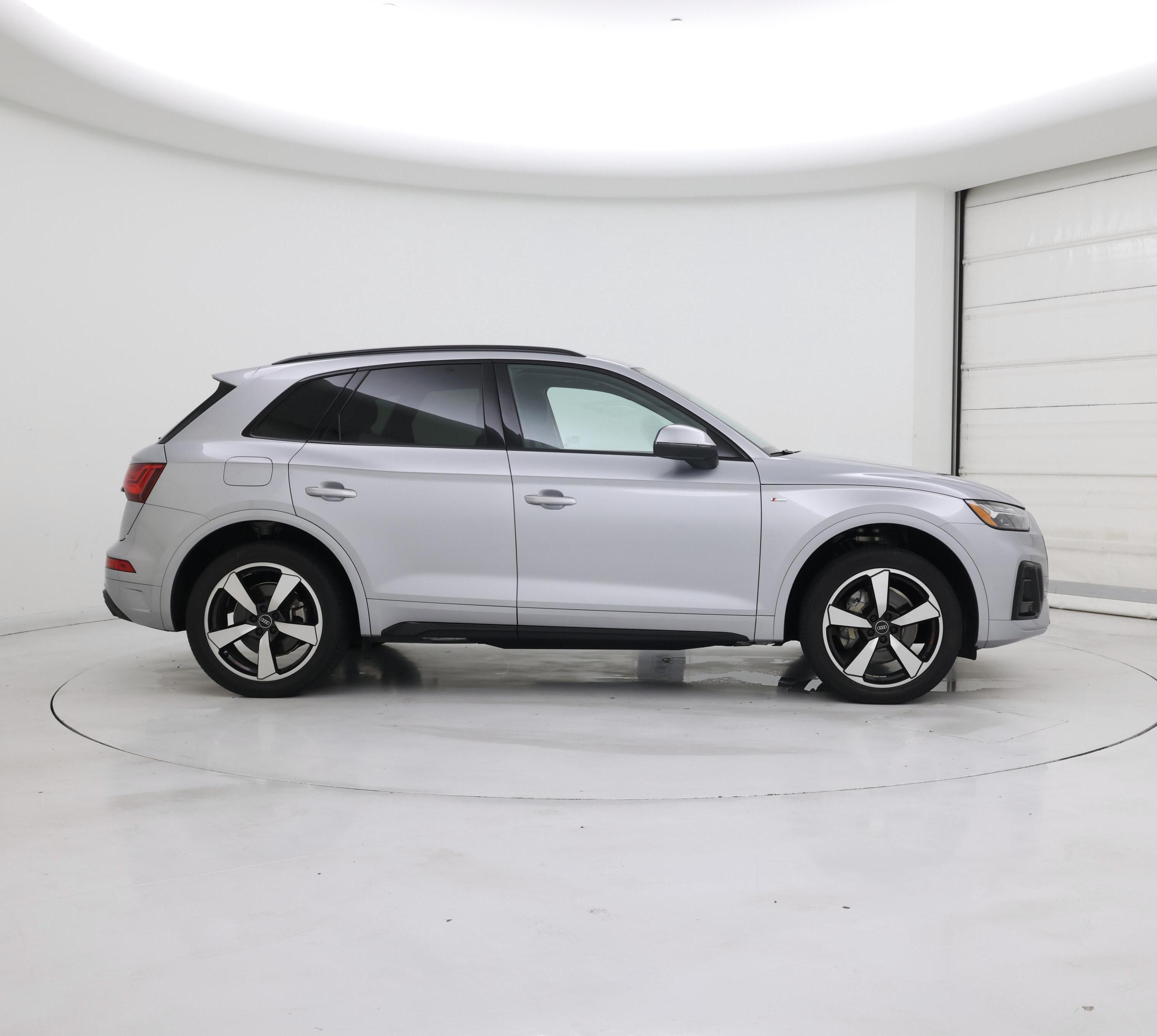 Thumbnail: 2022 Audi Q5 - 7