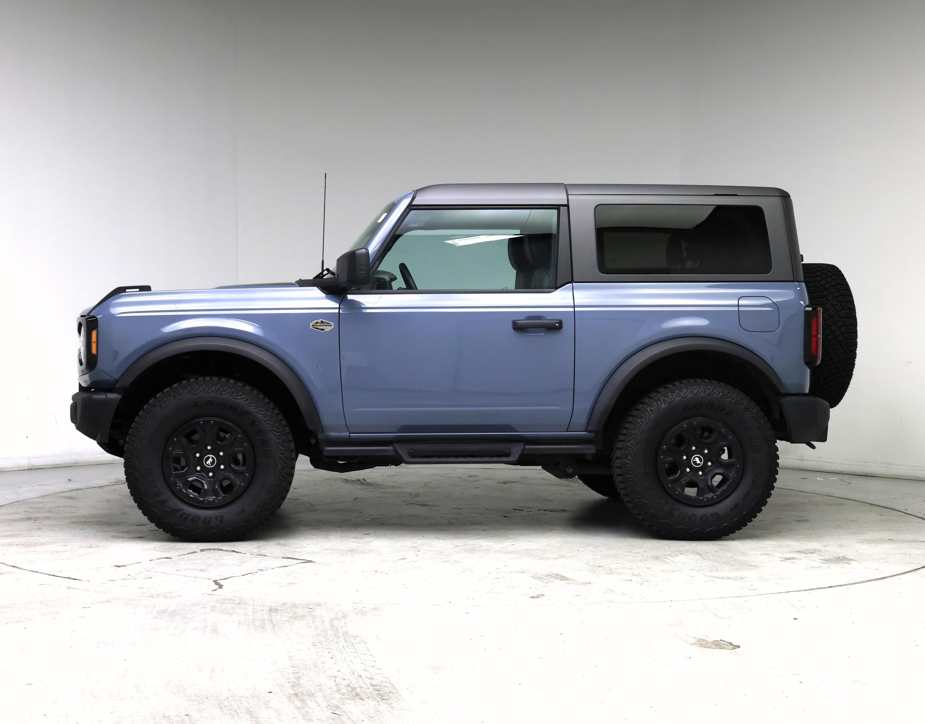 Thumbnail: 2023 Ford Bronco - 3