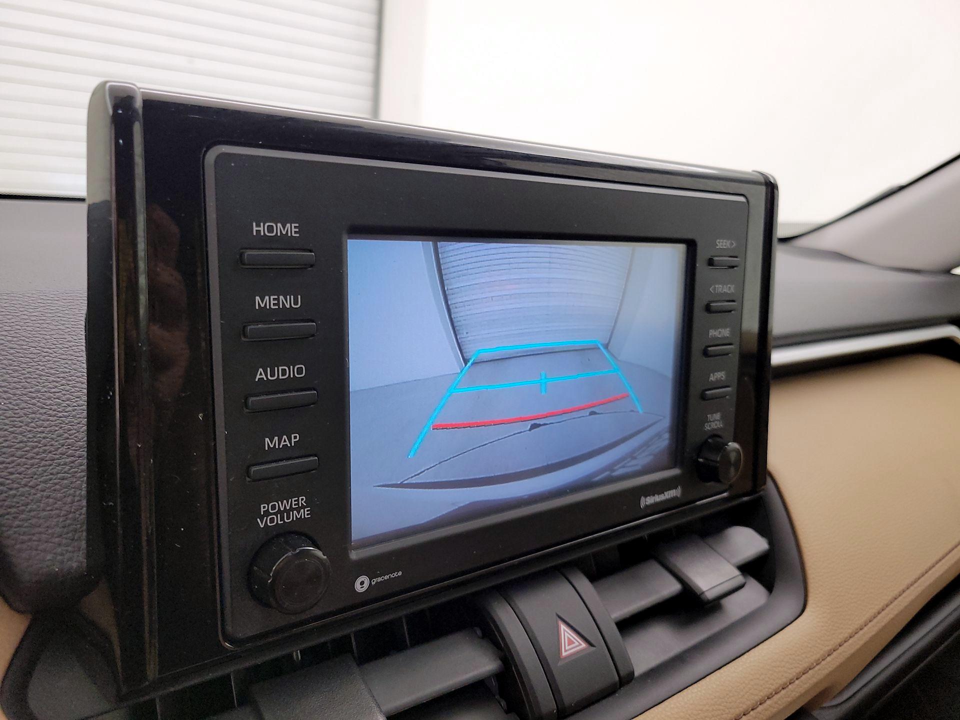 Thumbnail: 2021 Toyota RAV4 - 14