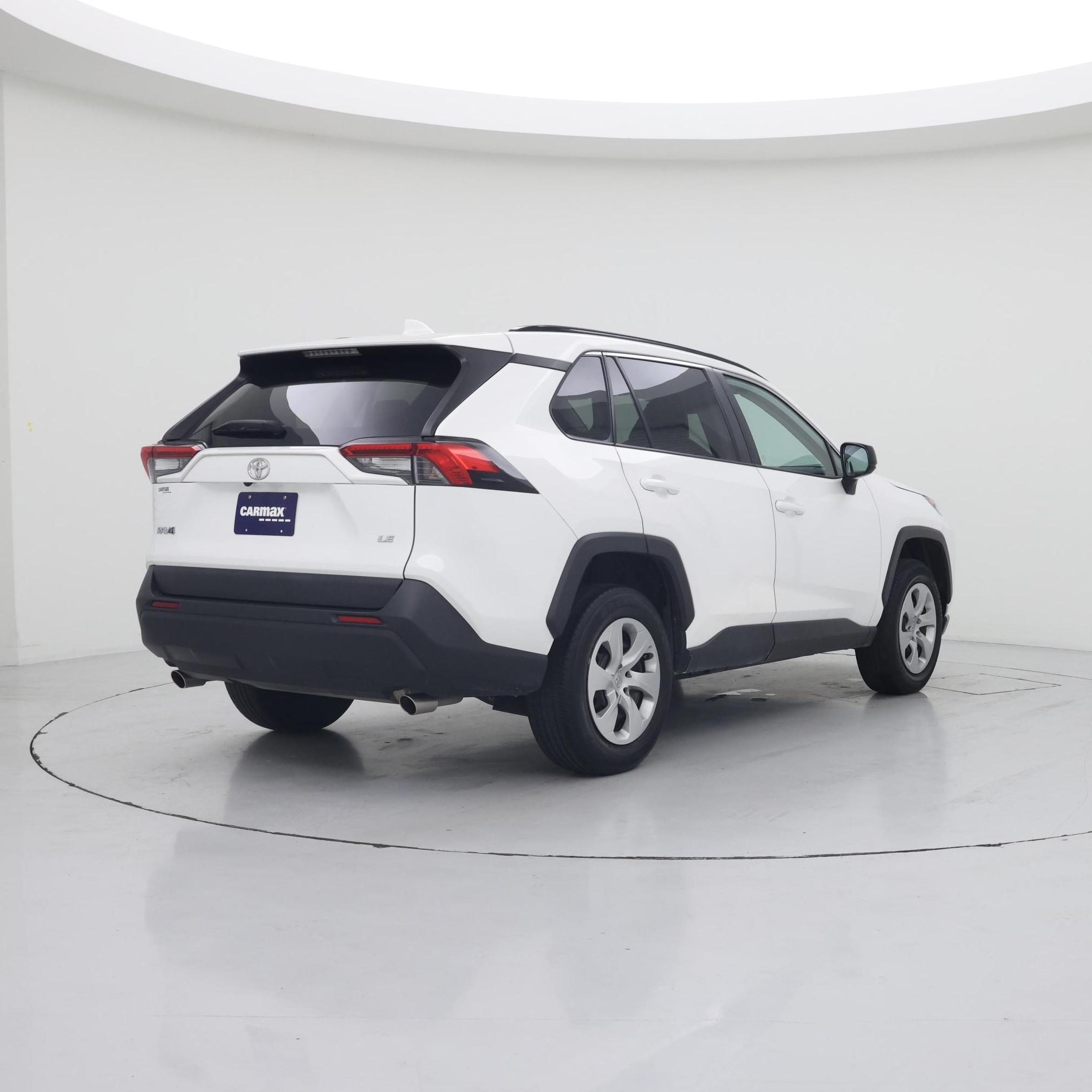 Thumbnail: 2021 Toyota RAV4 - 8