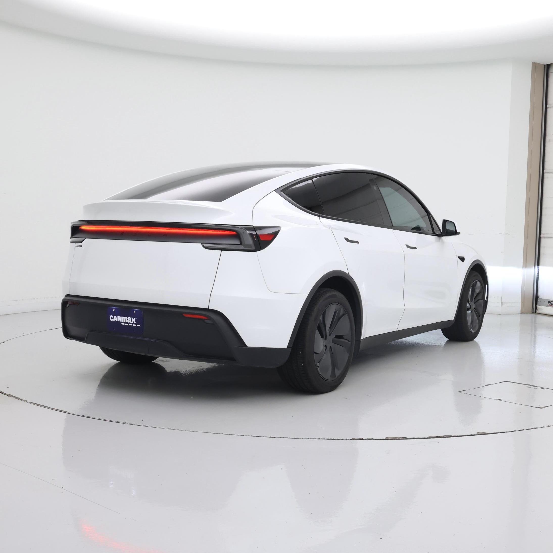 Thumbnail: 2026 Tesla Model Y - 8