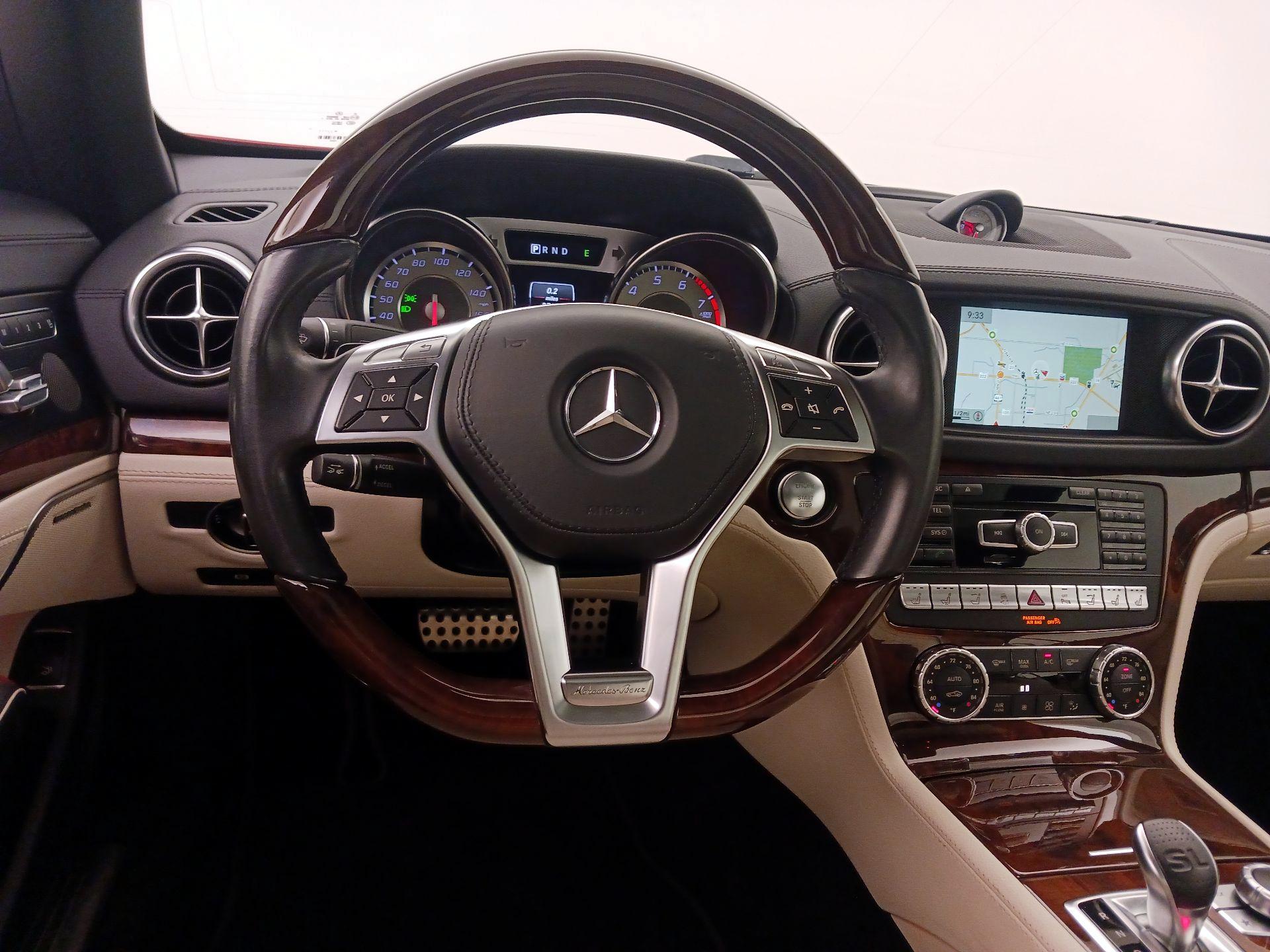 Thumbnail: 2015 Mercedes-Benz SL-Class - 10