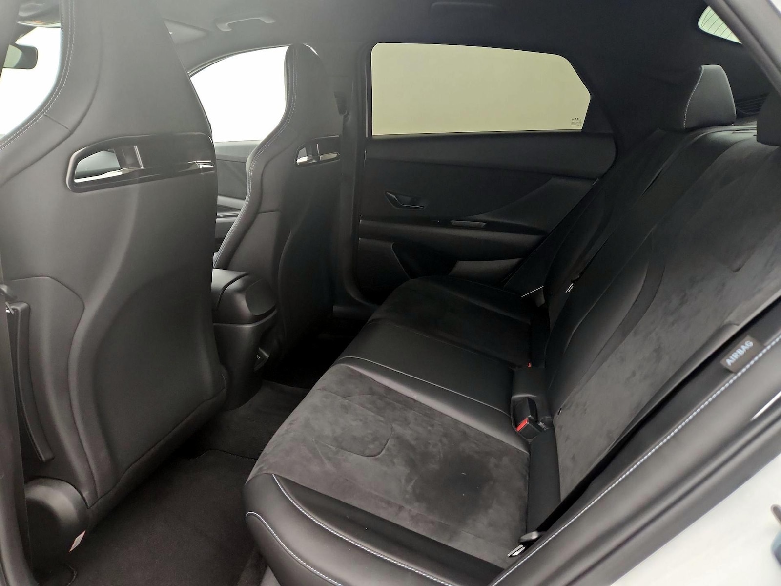2025 Hyundai Elantra N - Photo 20