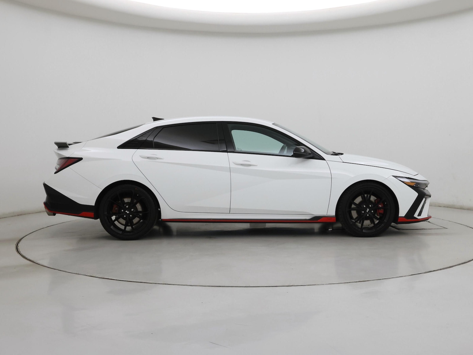 2025 Hyundai Elantra N - Photo 8