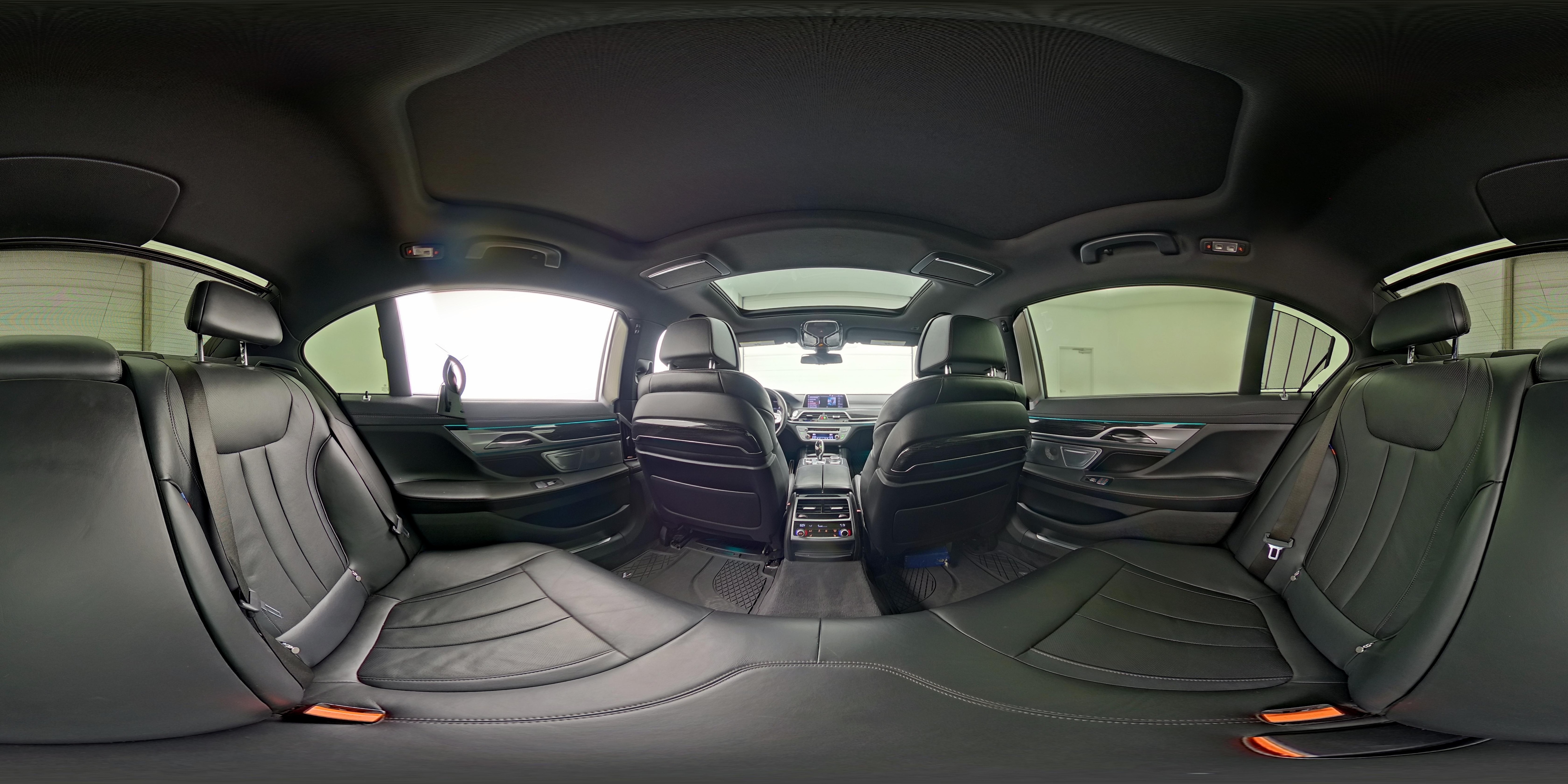 2020 BMW 7 Series 740i - Photo 28