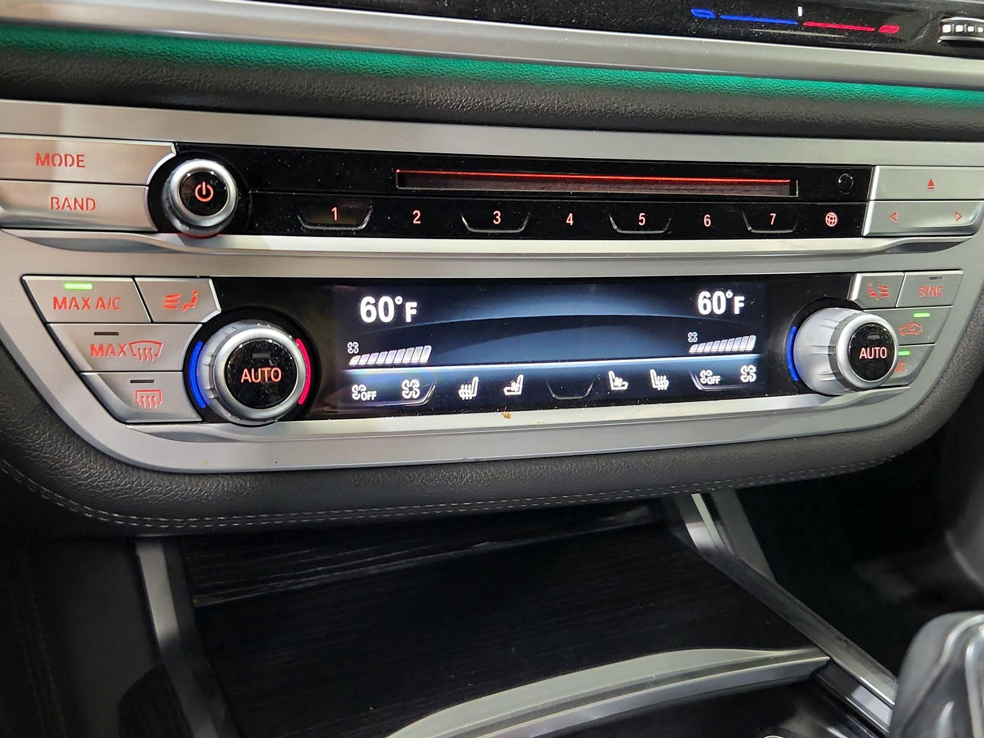 Thumbnail: 2020 BMW 7 Series - 17