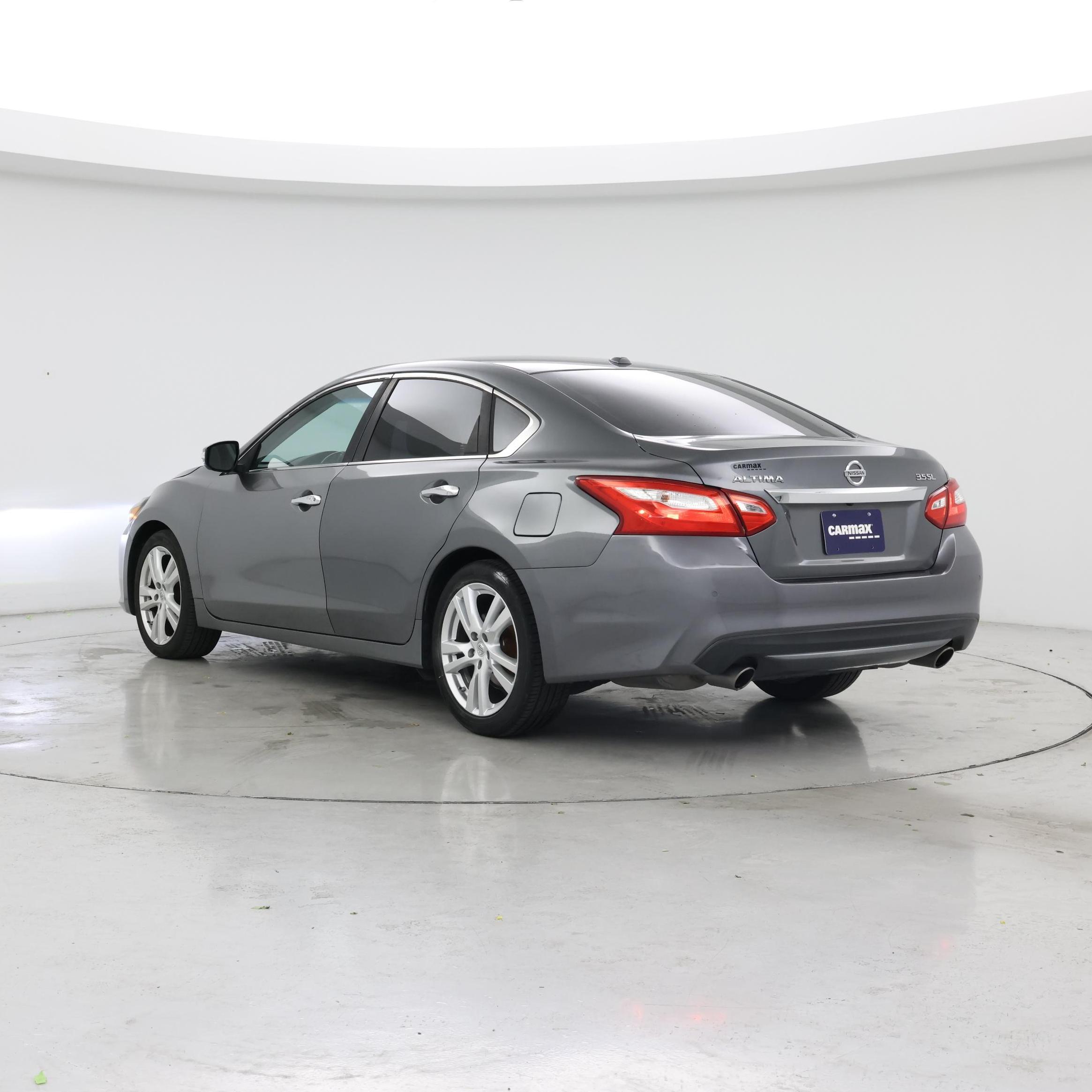 Thumbnail: 2017 Nissan Altima - 2