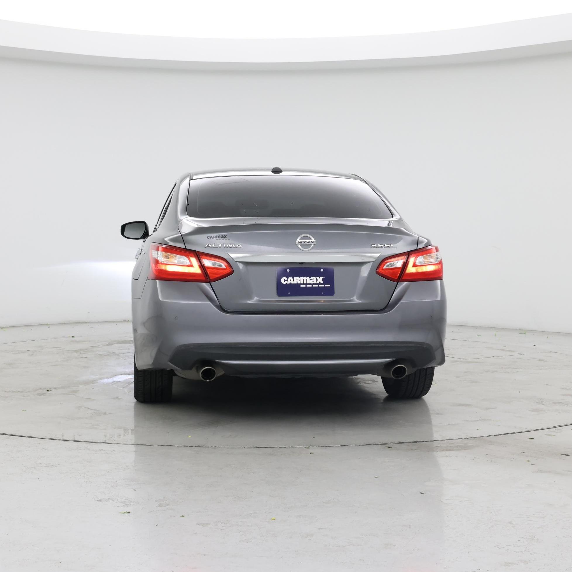 Thumbnail: 2017 Nissan Altima - 6