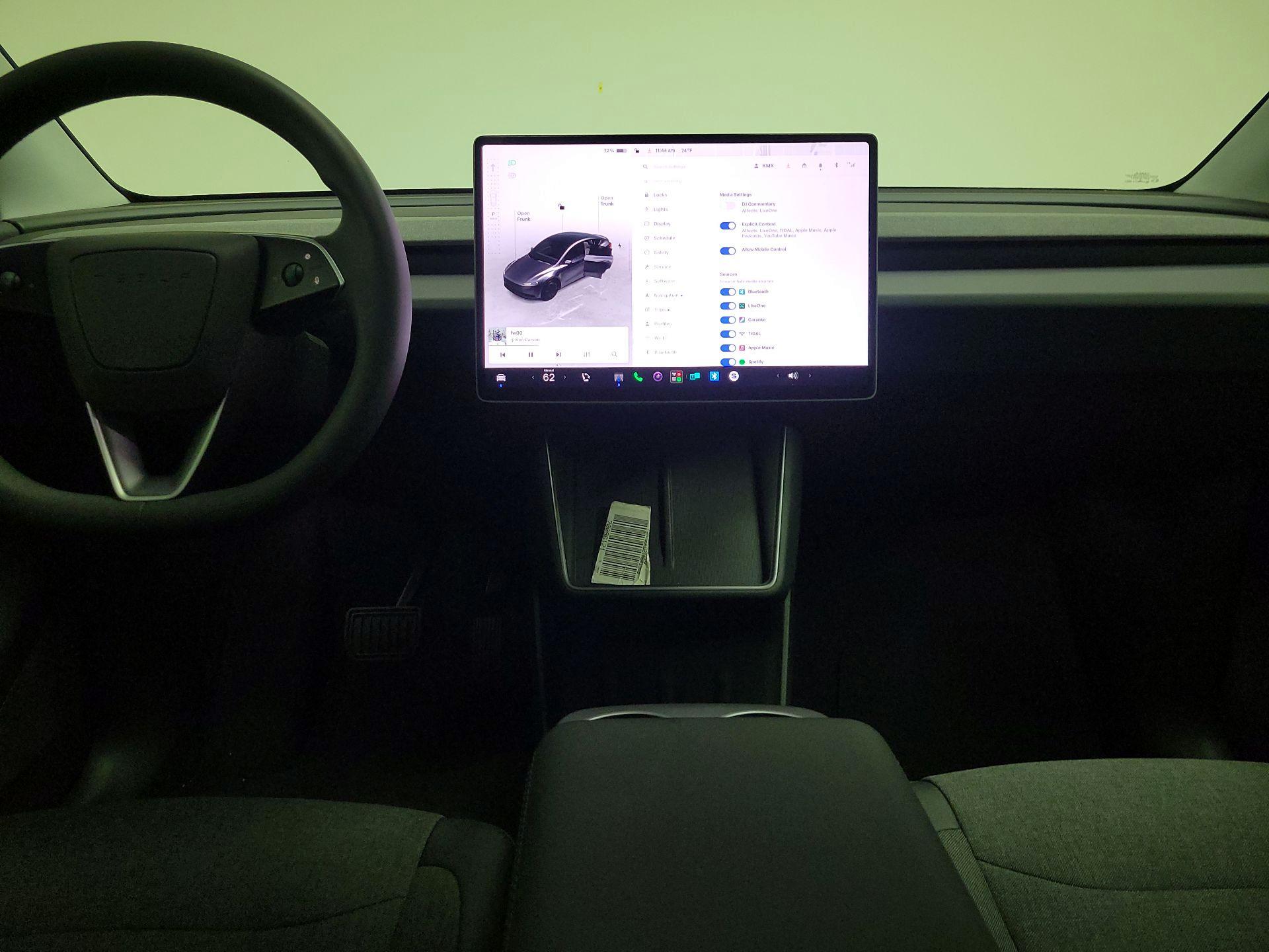 Thumbnail: 2026 Tesla Model Y - 9