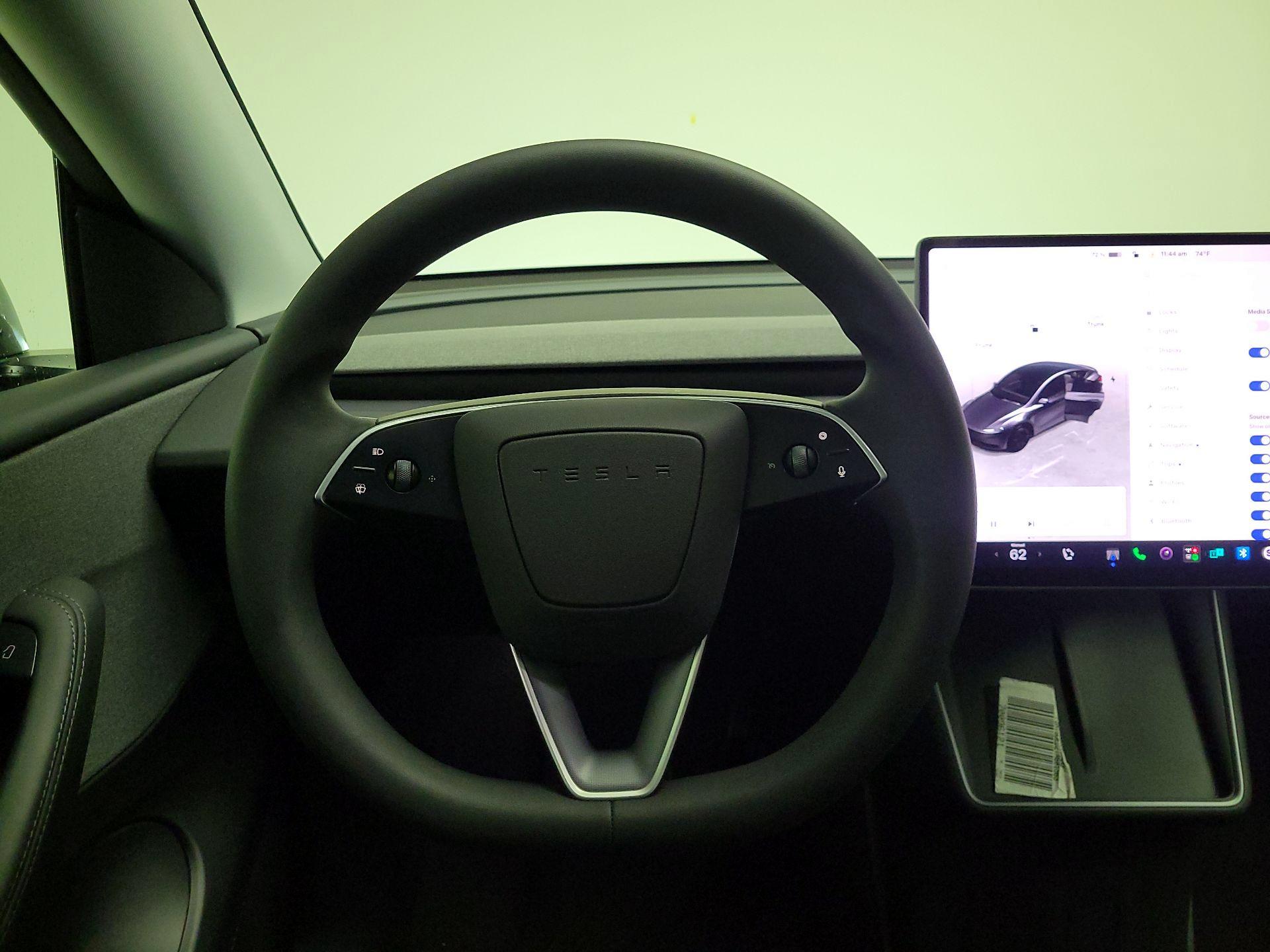 Thumbnail: 2026 Tesla Model Y - 10
